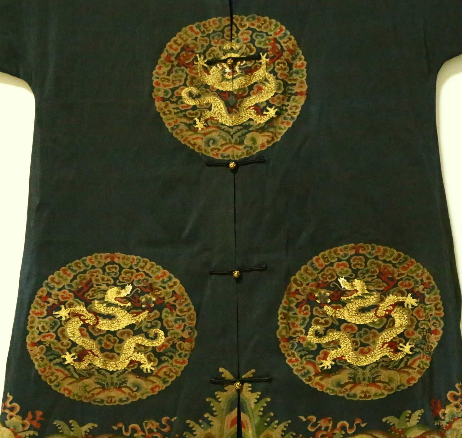 An Exquisite Kesi Imperial Robe - 6