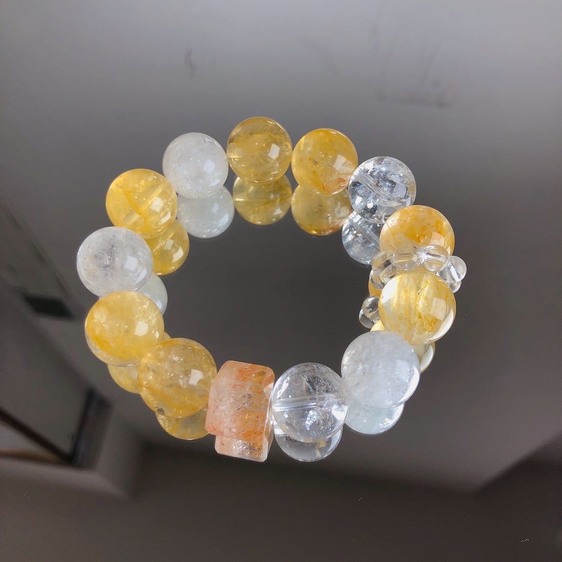 An Exquisite Crystal Bracelets - 7