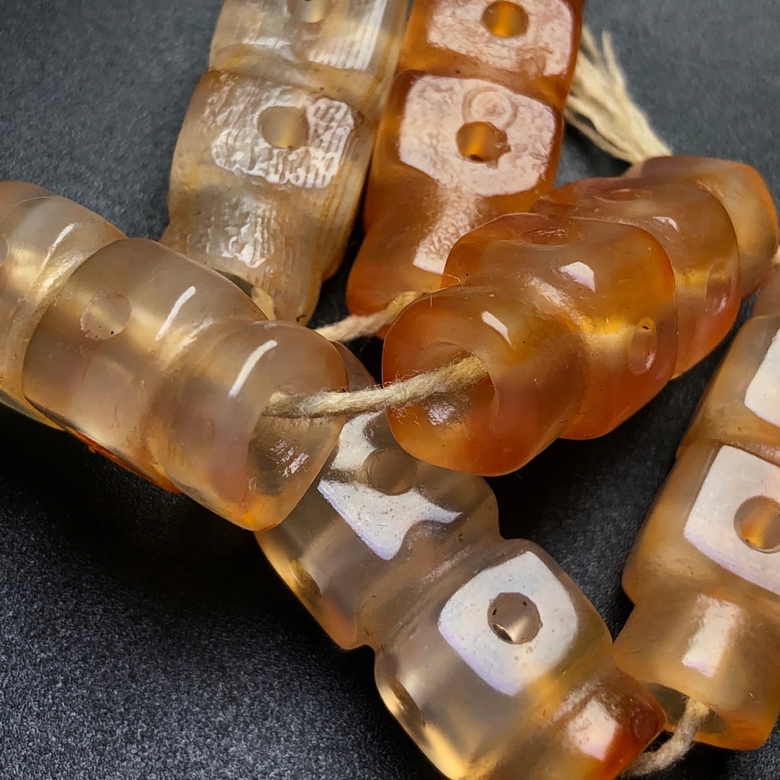 A Precious Agate Bracelets - 9