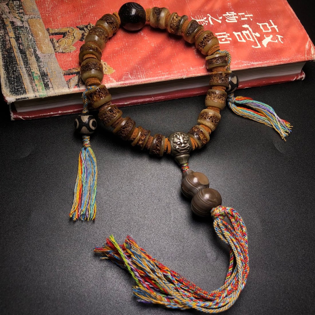 A Precious Yak Bone Bracelets: A Precious Yak Bone Bracelets,Size:0.5in‌ 牦牛骨手串