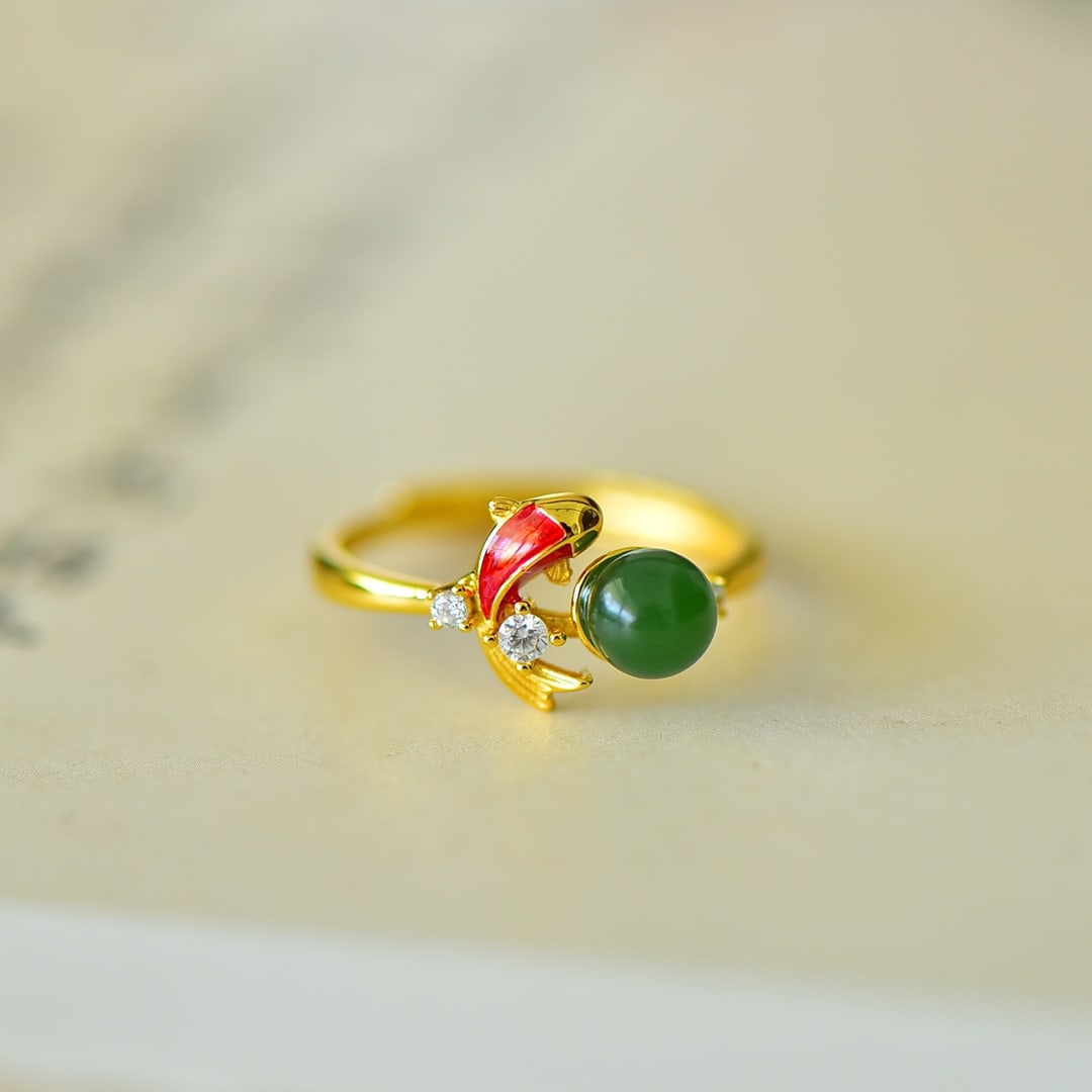 An Exquisite Sterling Silver-Gold Plated Inlaid Jasper Ring,Inlaid Diamond: An Exquisite Sterling Silver-Gold Plated Inlaid Jasper Ring,Inlaid Diamond,Size:0.2inx0.2in 纯银镀金镶碧玉戒指,嵌钻石