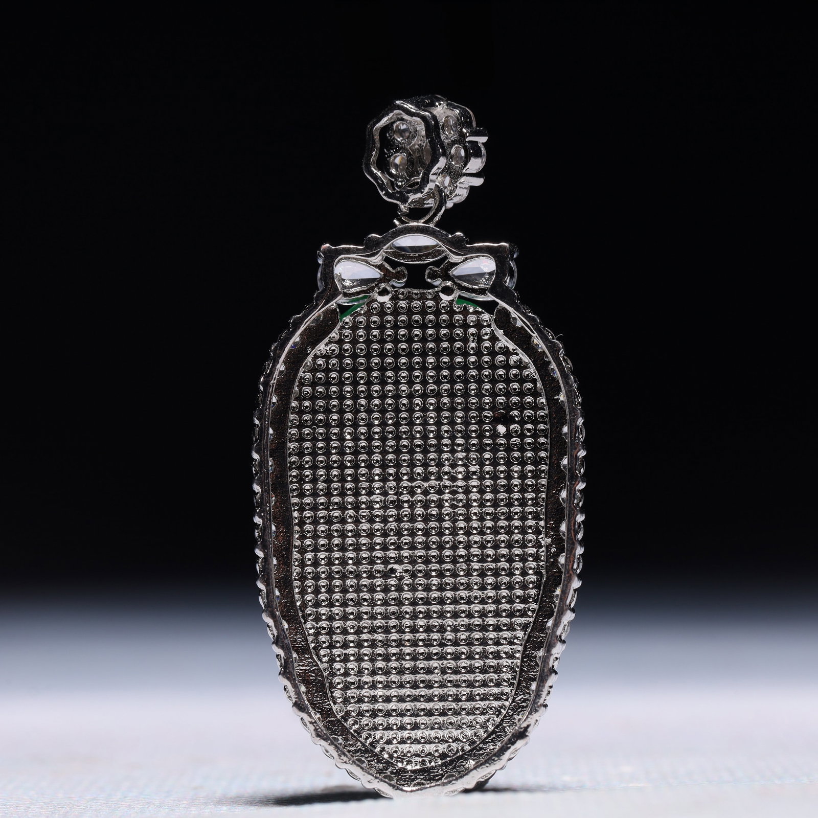 An Exquisite Leaf Pattern Pendant,Inlaid Gems - 4