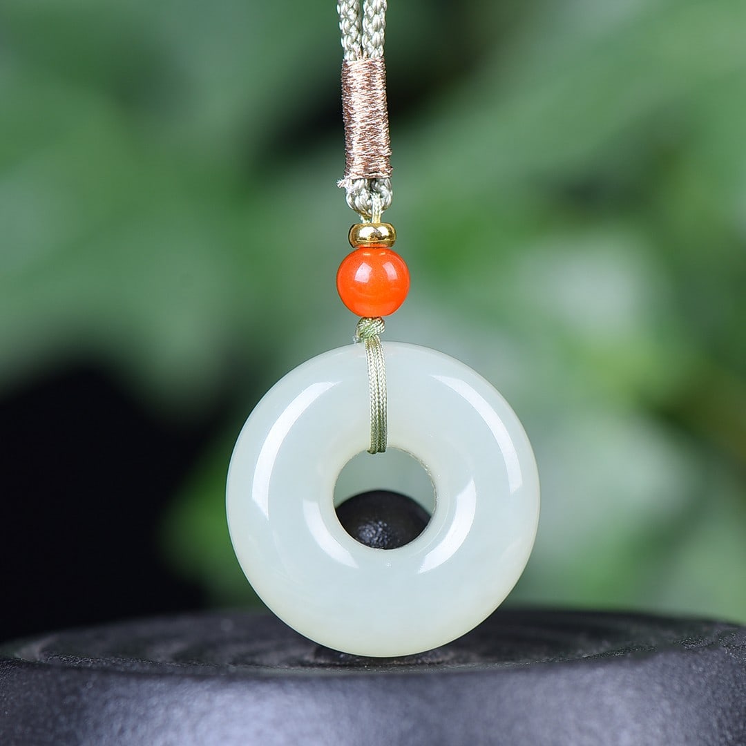 An Exquisite White Jade Pendant: An Exquisite White Jade Pendant,Size:1inx1in 白玉挂件
