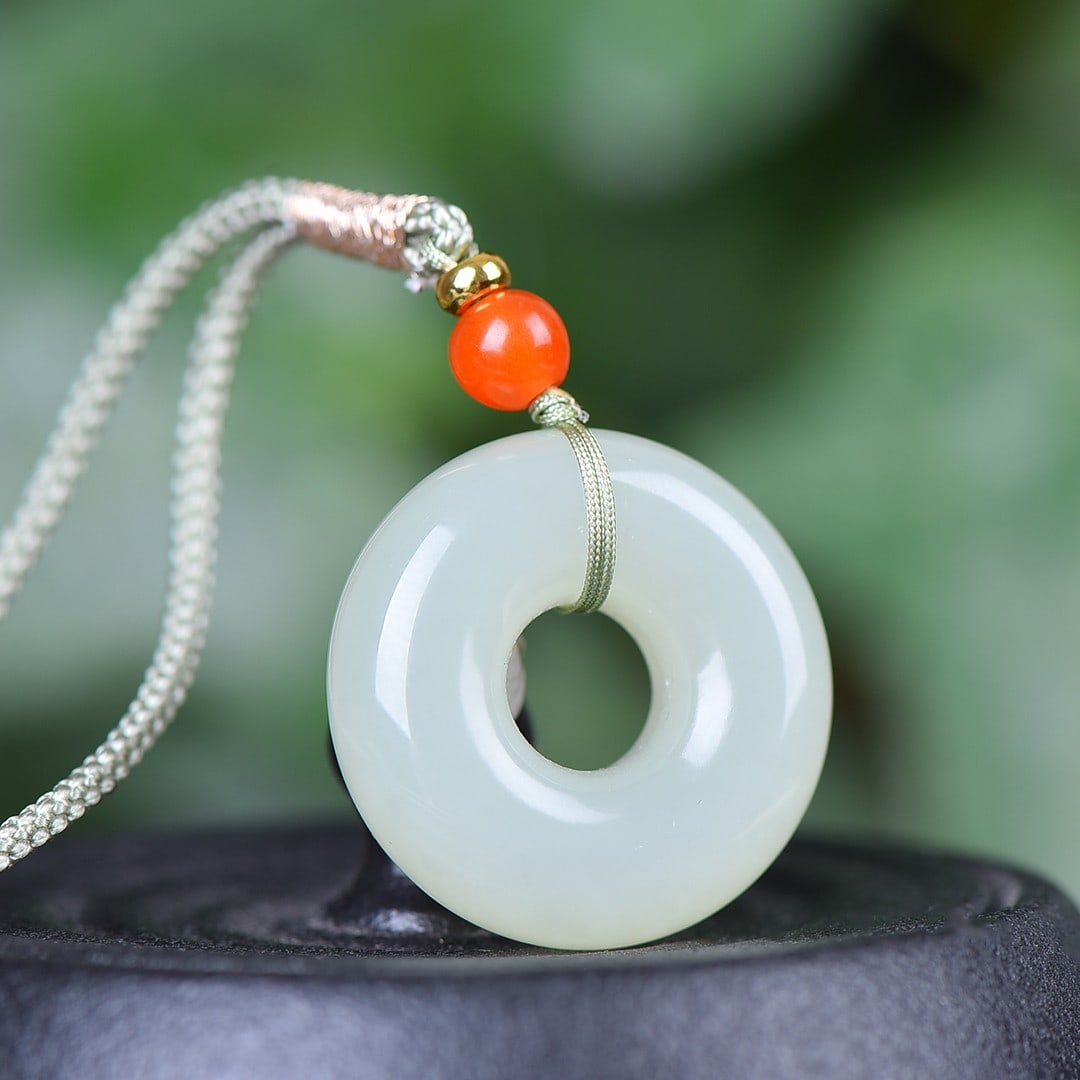 An Exquisite White Jade Pendant - 4