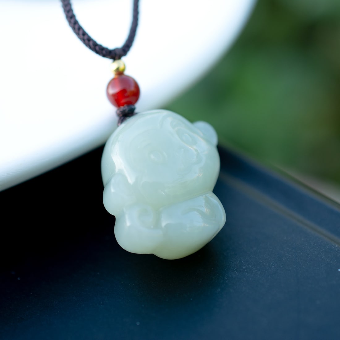 An Exquisite White Jade Monkey Pendant - 3