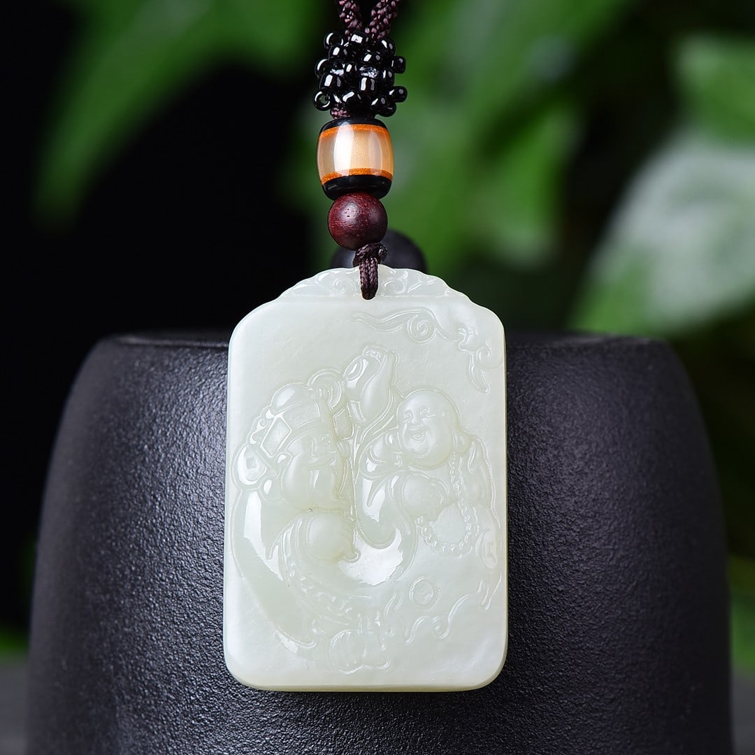 An Exquisite White Jade Statue of Mammon Pendant: An Exquisite White Jade Statue of Mammon Pendant,Size:1.1inx1.7in 白玉财神像挂件