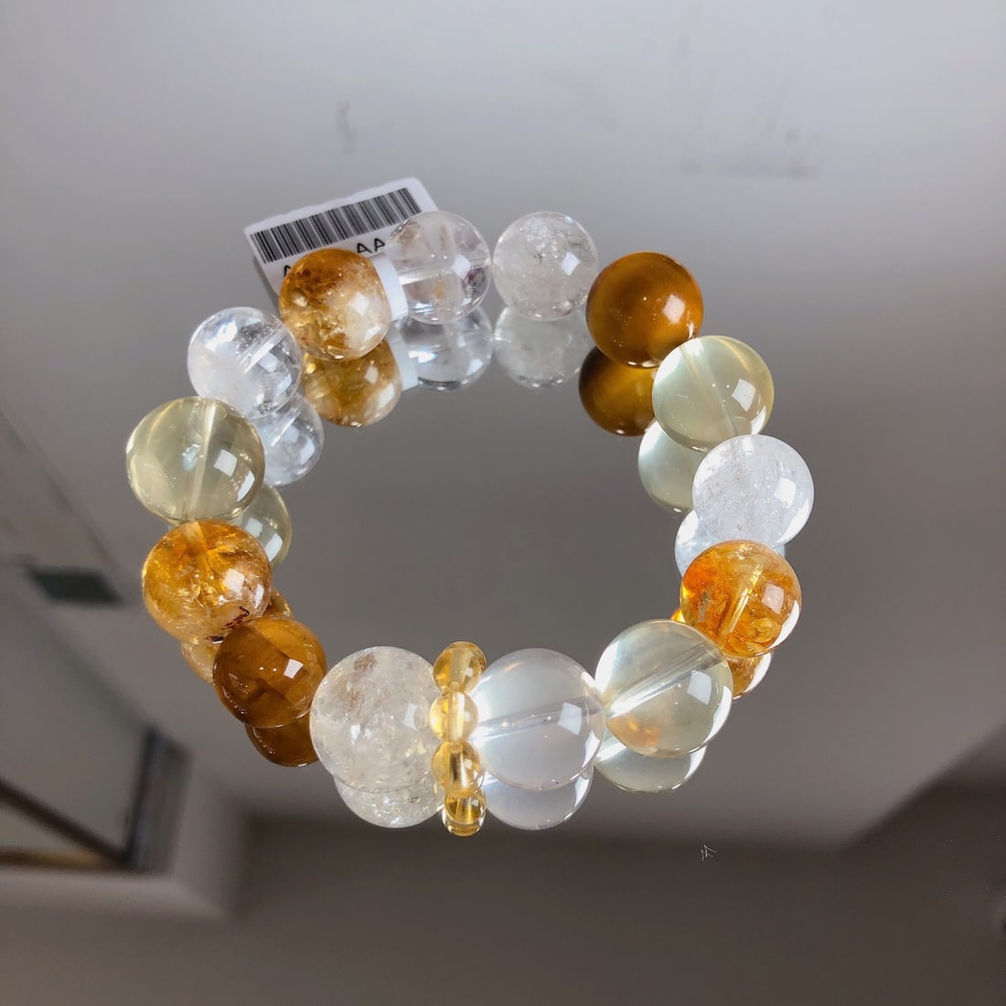 An Exquisite Crystal Bracelet - 2