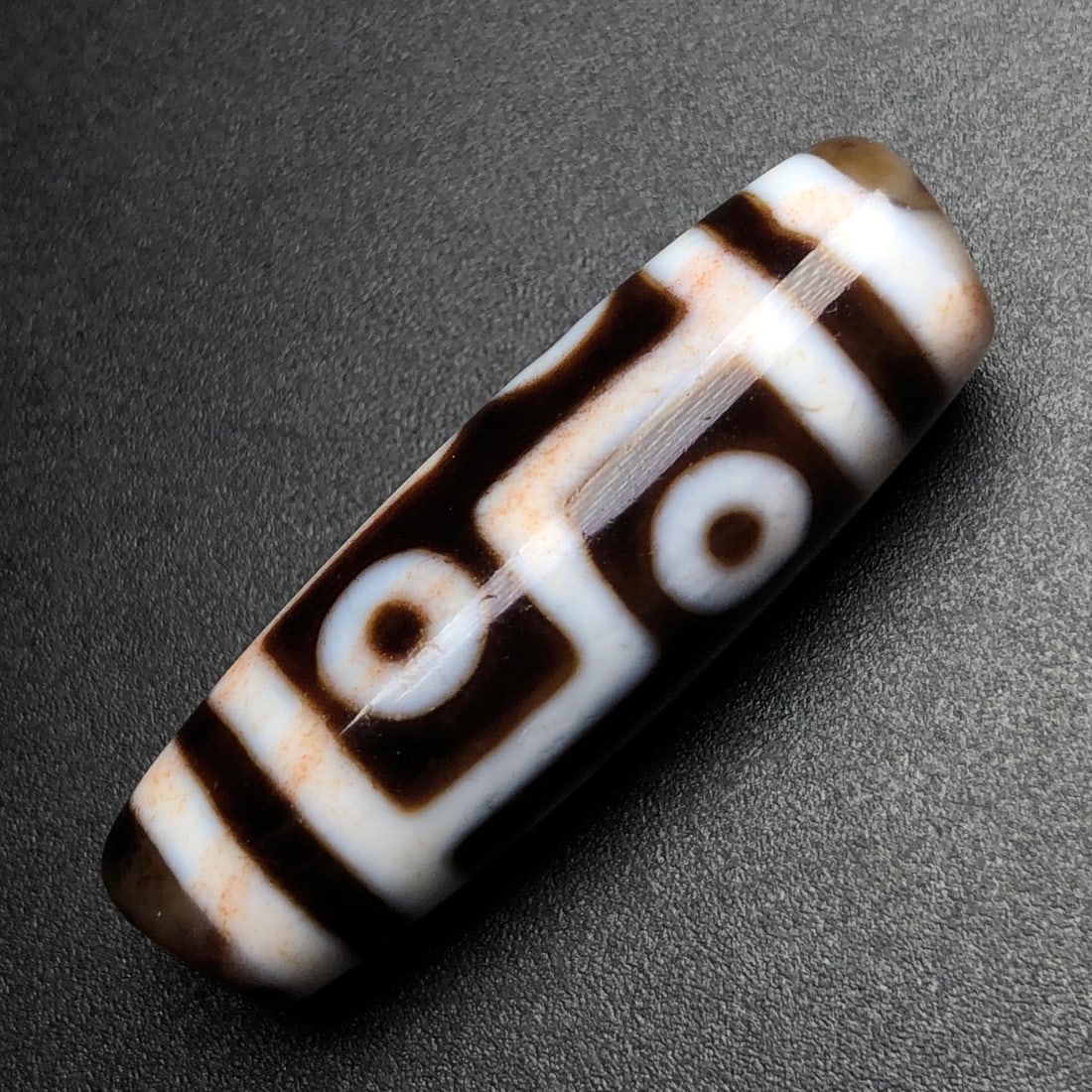 An Exquisite Dzi Bead Pendant (1 of 8)