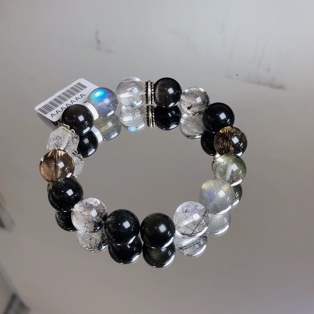 An Exquisite Crystal Bracelet - 2