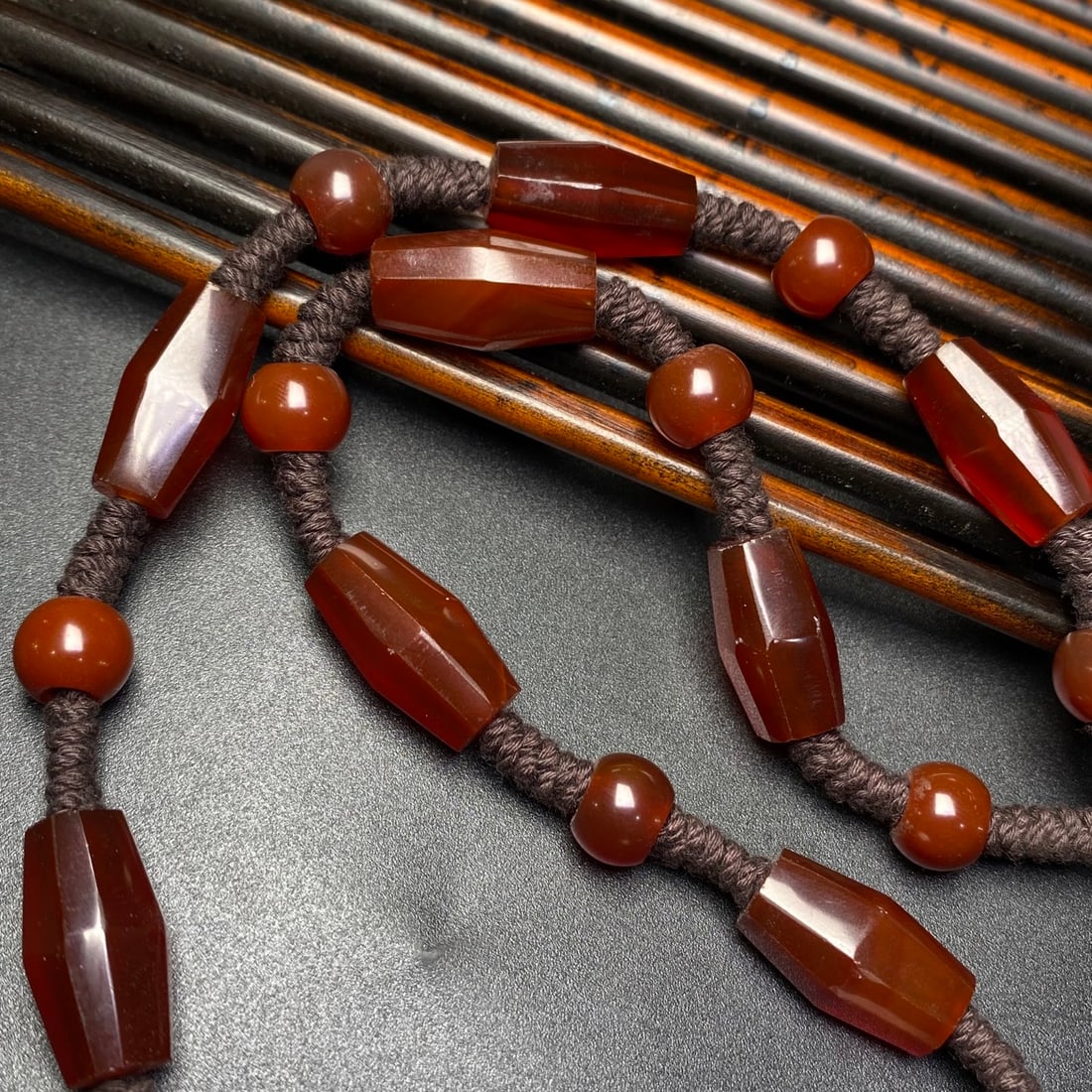 A Precious Agate Necklace - 6