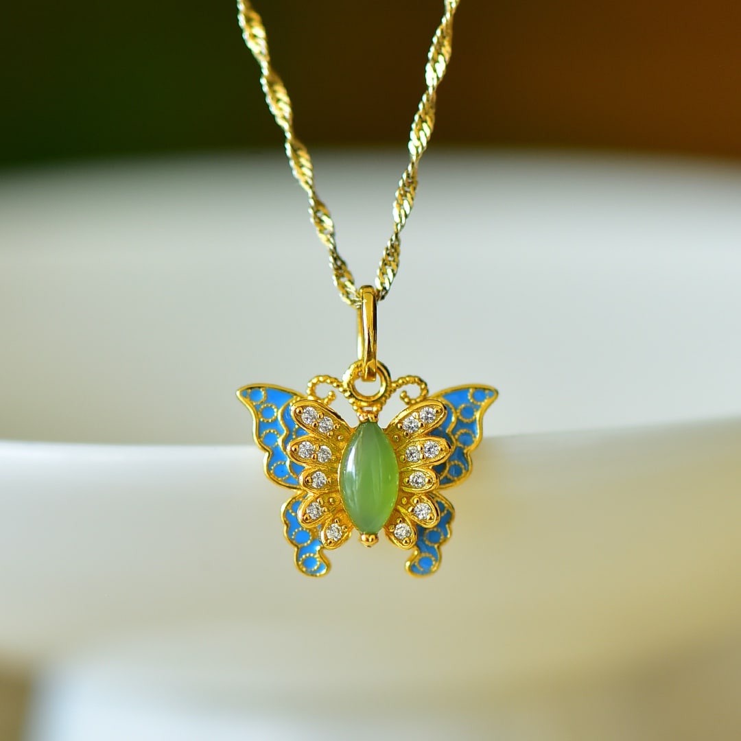 An Exquisite Sterling Silver-Gold Plated Inlaid Jasper Enamel Pendant,Inlaid Diamond: An Exquisite Sterling Silver-Gold Plated Inlaid Jasper Enamel Pendant,Inlaid Diamond,Size:0.2inx0.3in 纯银镀金镶碧玉珐琅项链,嵌&