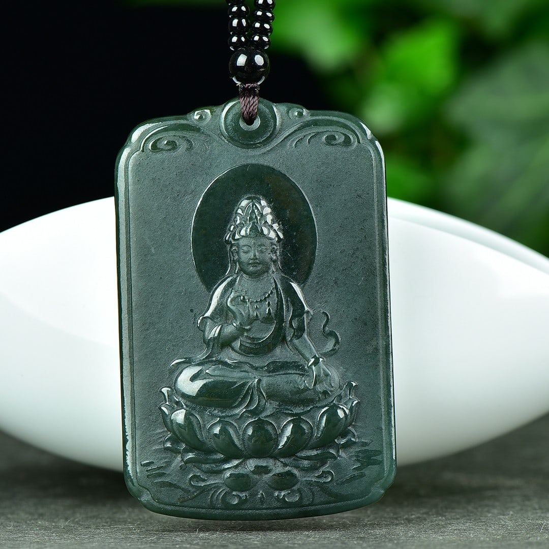 An Exquisite Sapphire Avalokitesvara Pattern Pendant: An Exquisite Sapphire Avalokitesvara Pattern Pendant,Size:1.6inx2.5in (寓意)吉祥 普度众生 保平安