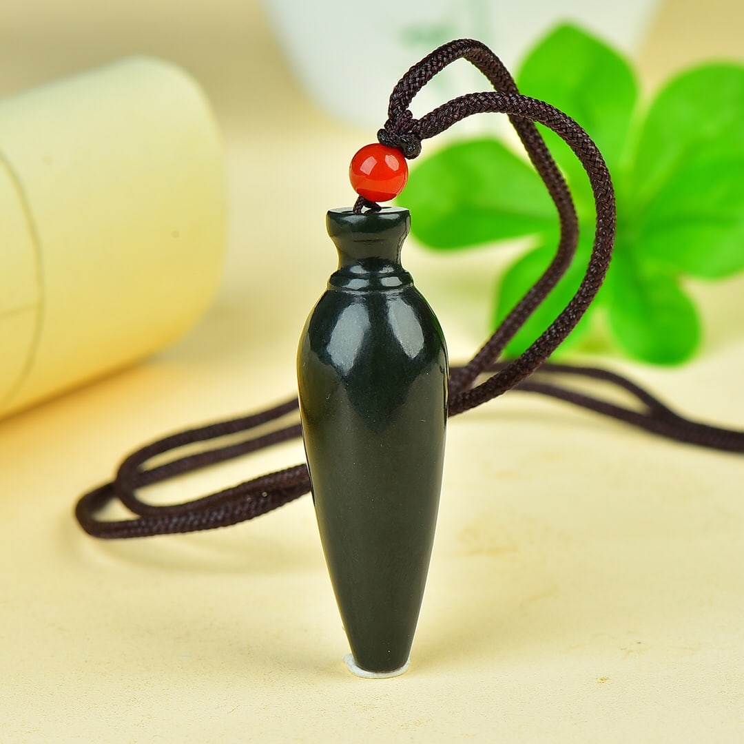 An Exquisite Jasper Pendant - 2