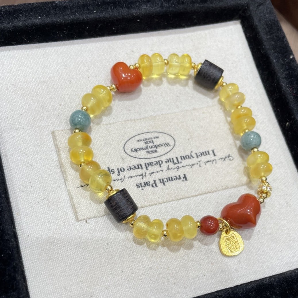 An Exquisite Beeswax Bracelet: An Exquisite Beeswax Bracelet,Size:0.3in 蜜蜡手串