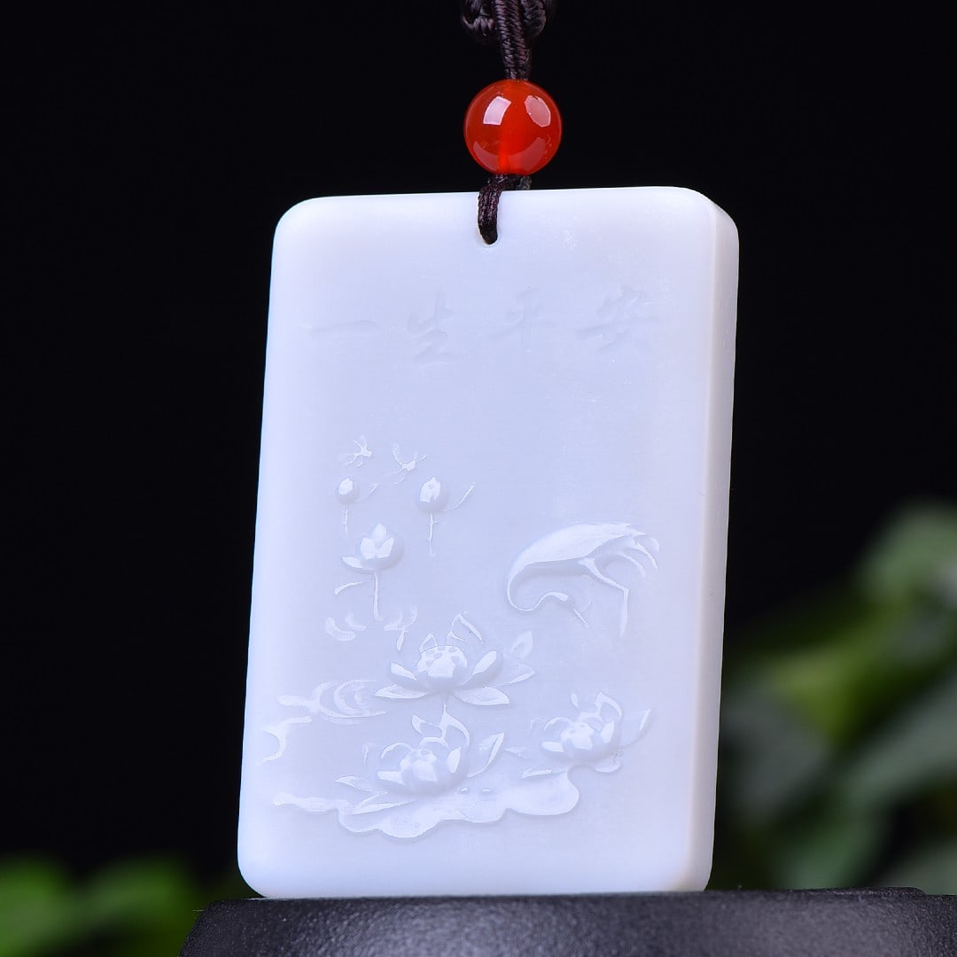 An Exquisite White Jade Pendant - 4