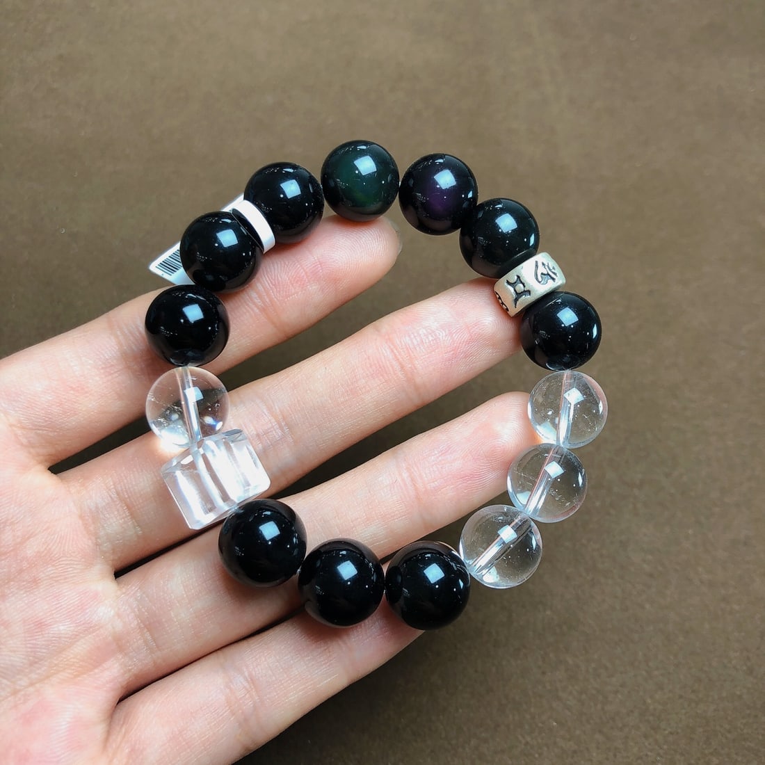An Exquisite Crystal Obsidian Bracelets: An Exquisite Crystal Obsidian Bracelets,Size:0.5in,0.4inx0.4in,Weight:34.9g 水晶黑曜石手串
