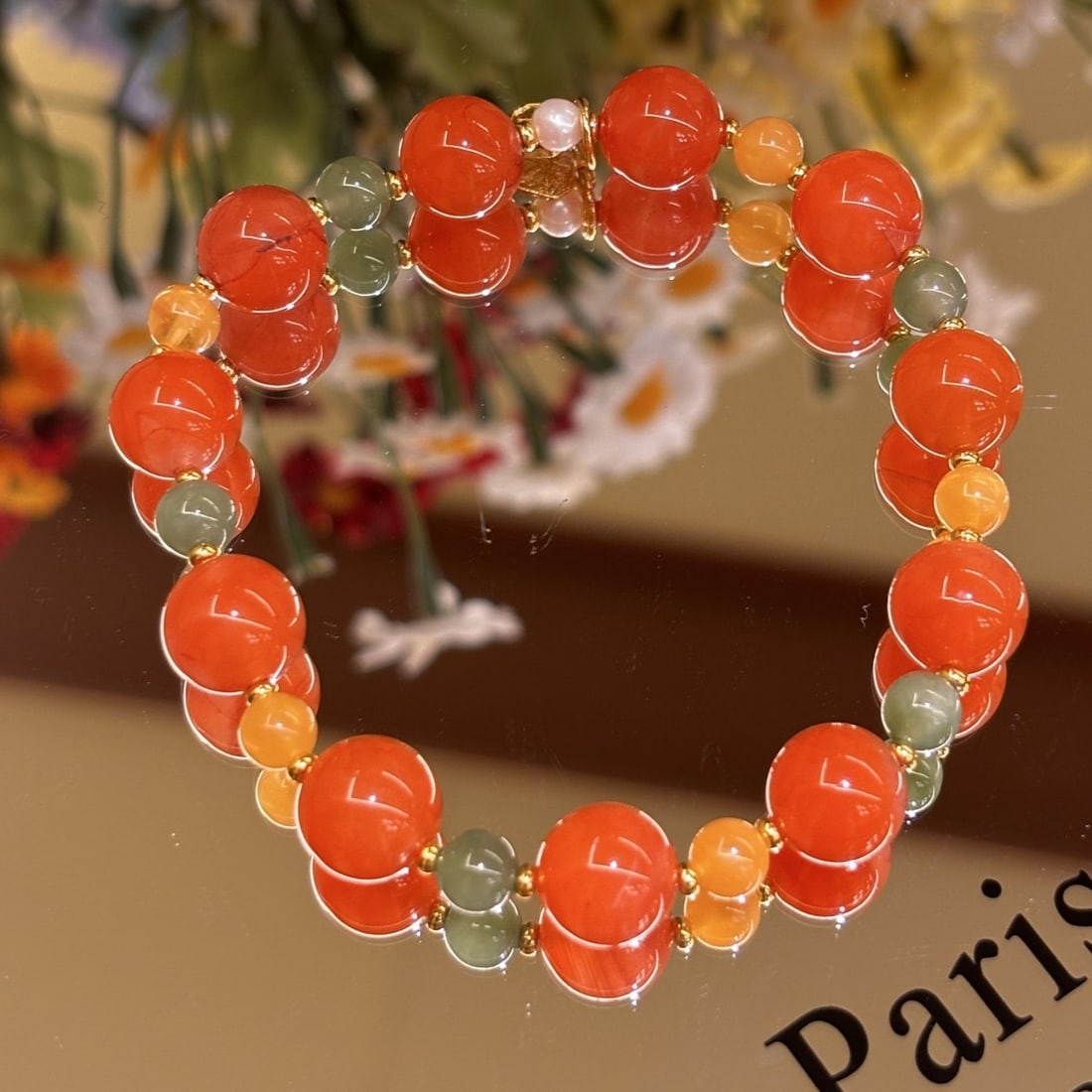 An Exquisite Agate With Jasper Bracelet: An Exquisite Agate With Jasper Bracelet,Size:0.4in 玛瑙配碧玉手串