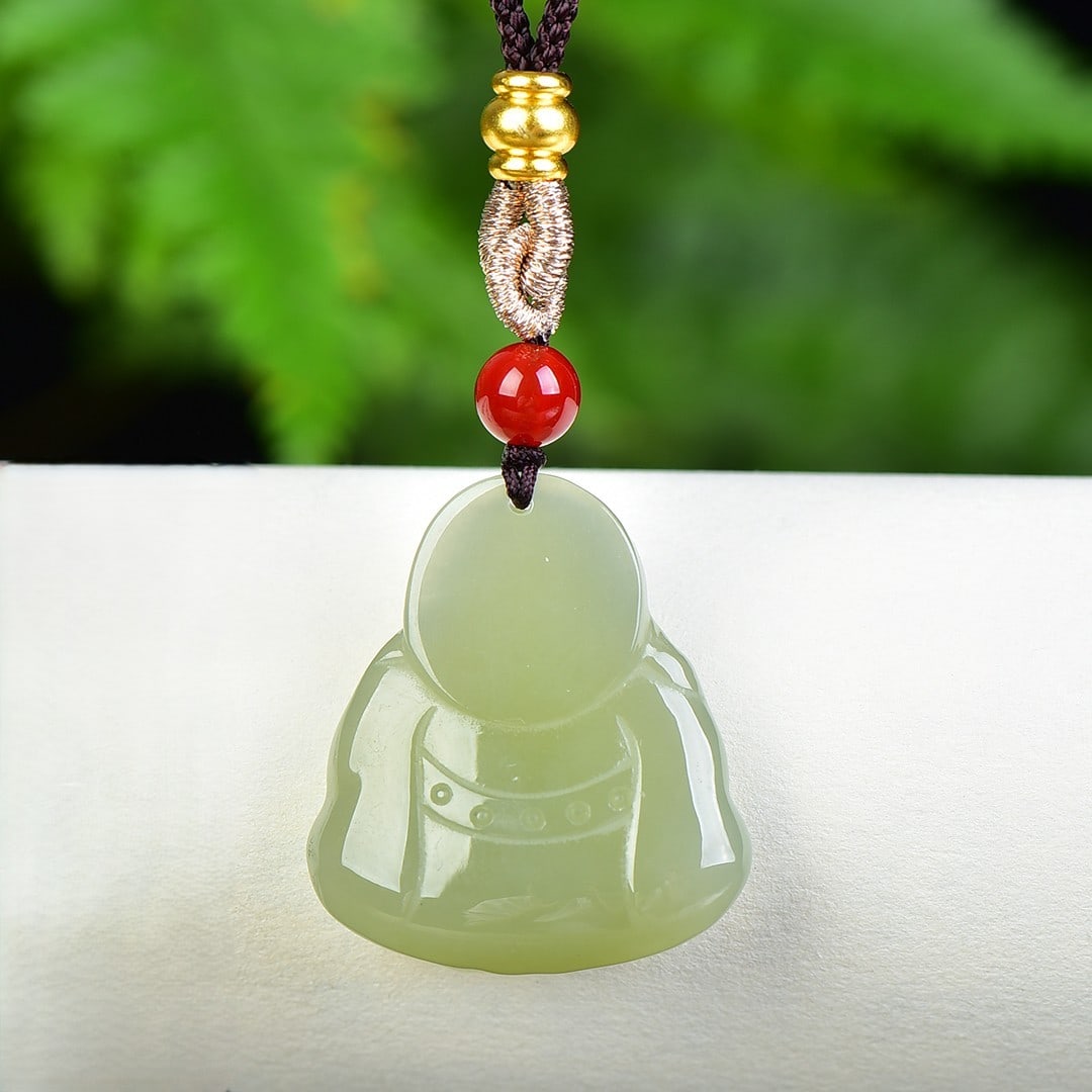 An Exquisite Greenish Jade Buddha Statue Pendant: An Exquisite Greenish Jade Buddha Statue Pendant,Size:1.1inx1.2in 青玉佛像挂件
