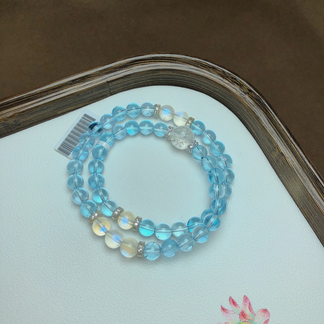 An Exquisite Crystal Bracelet: An Exquisite Crystal Bracelet,Size:0.3in,0.4in,Weight:35.7g 水晶手串