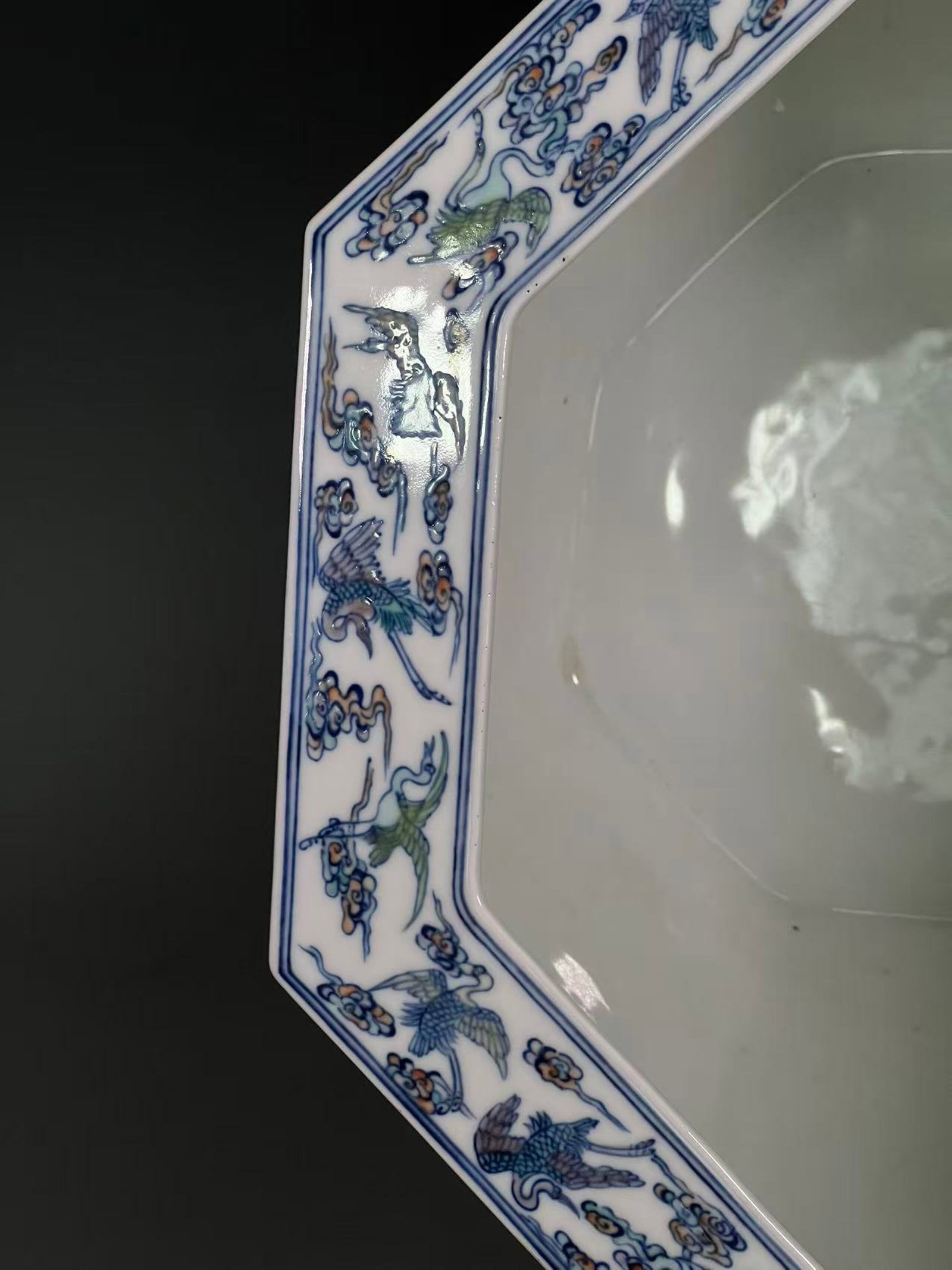 A Rare Doucai Flower Pattern Vase - 8