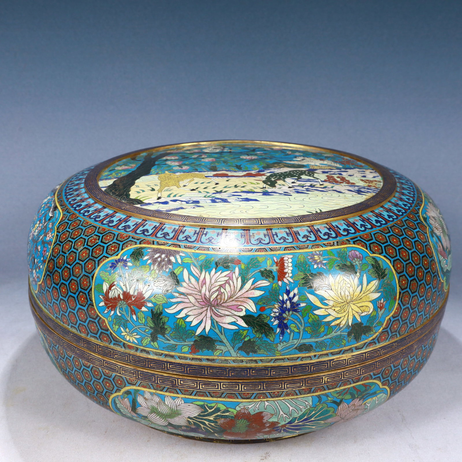 A Rare Cloisonne Flower Pattern Cover Box: A Rare Cloisonne Flower Pattern Cover Box,Qing Dynasty, China,Qianlong Six-character Mark,Size:15inx7.9in,Weight:9300g 景泰蓝花卉纹盖盒,中国