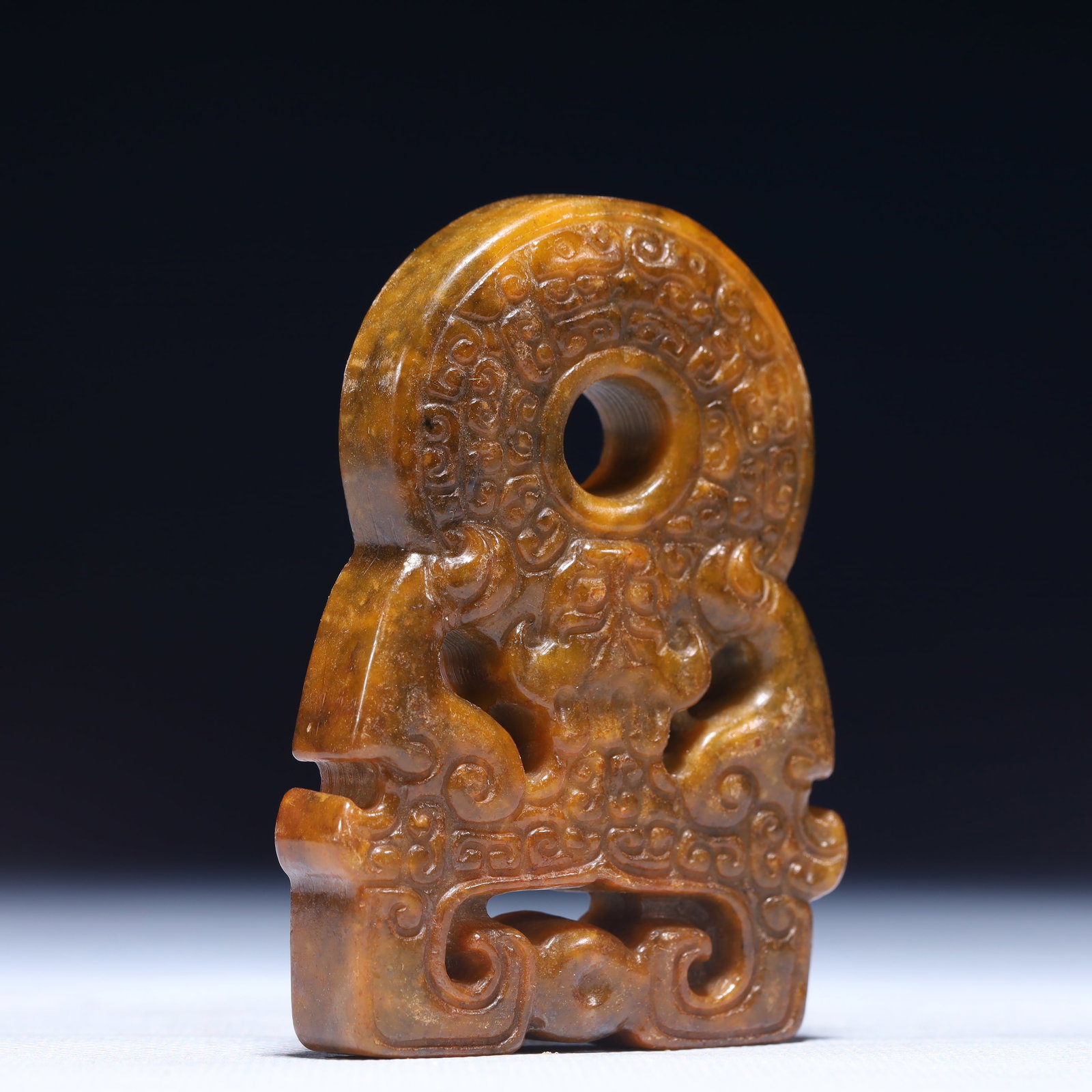 An Exquisite Archaic Jade Beast Pattern Pendant - 3