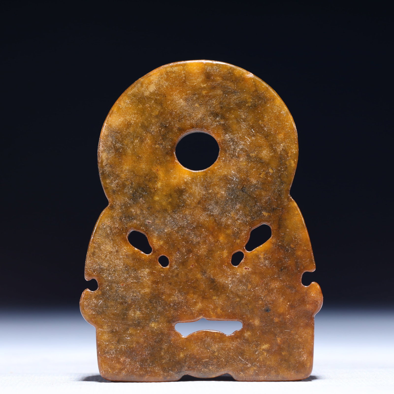 An Exquisite Archaic Jade Beast Pattern Pendant - 4