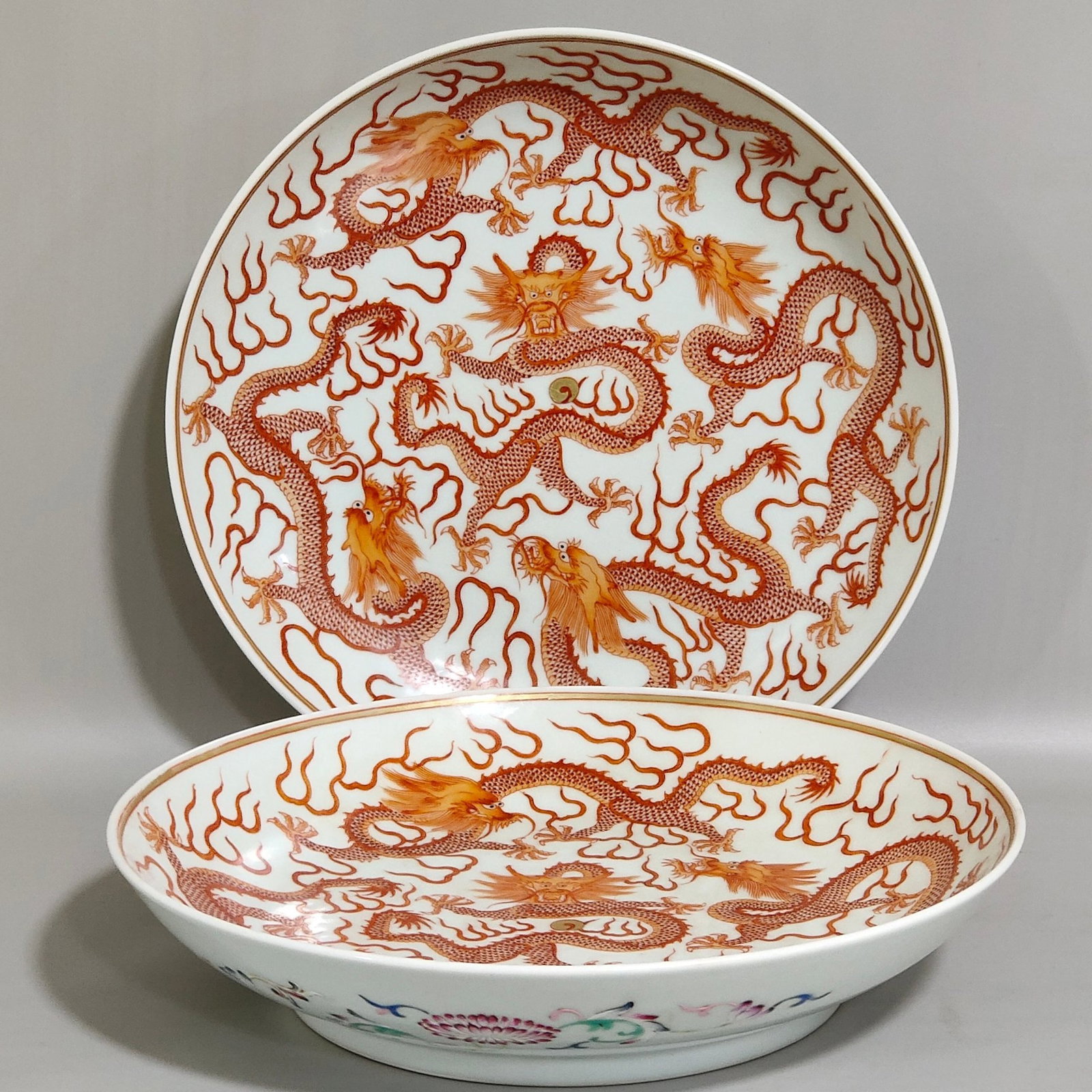 A Pair of Exquisite Iron-Red Dragon Pattern Plates (1 of 9)