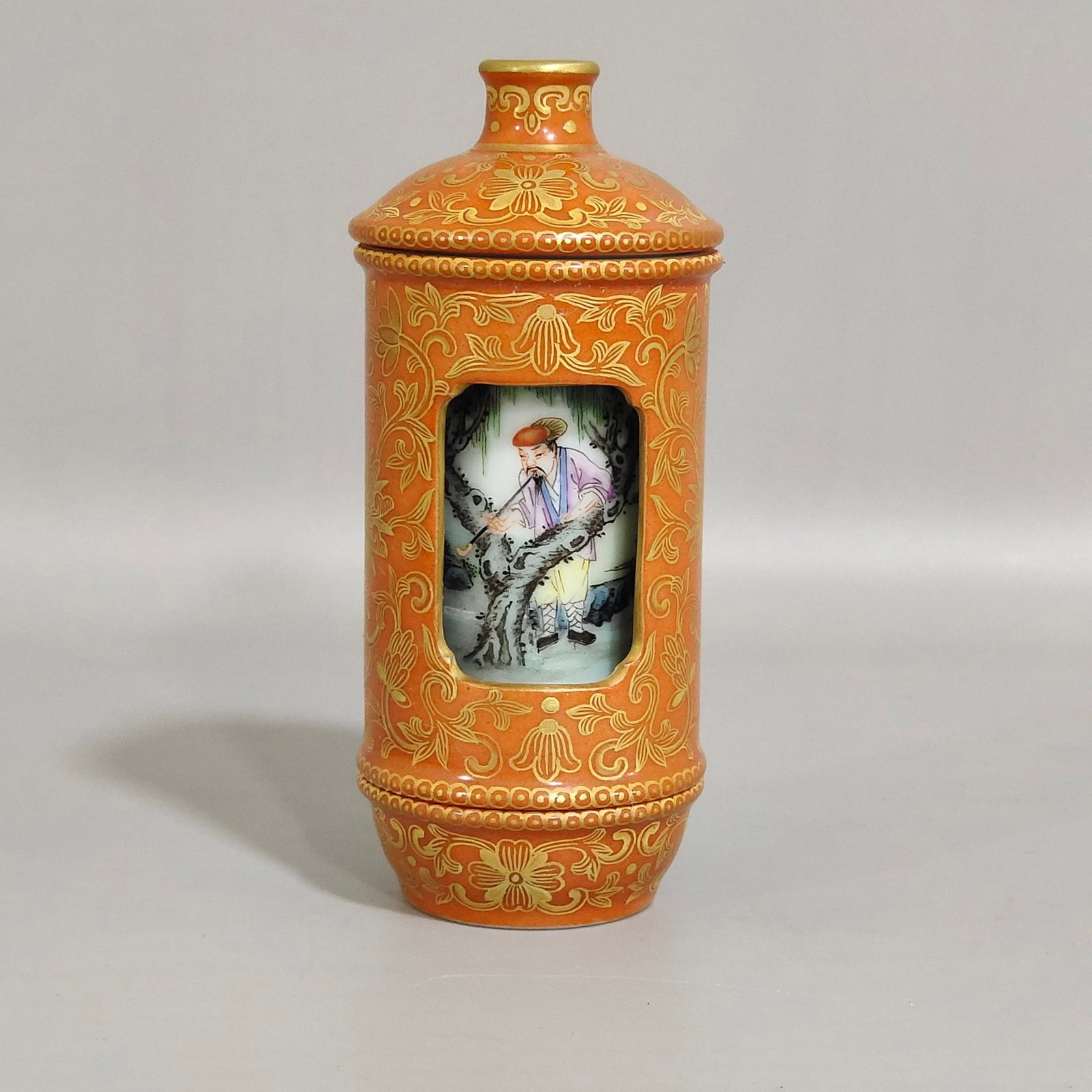 An Exquisite Coral Red Glazed Painted Gold Character and Story Pattern Snuff Bottle (1 of 8)