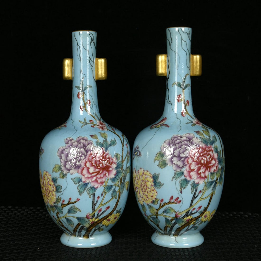 A Pair of Exquisite Enamel Flower and Butterfly Pattern Double-Ears Vases,with poem (1 of 9)