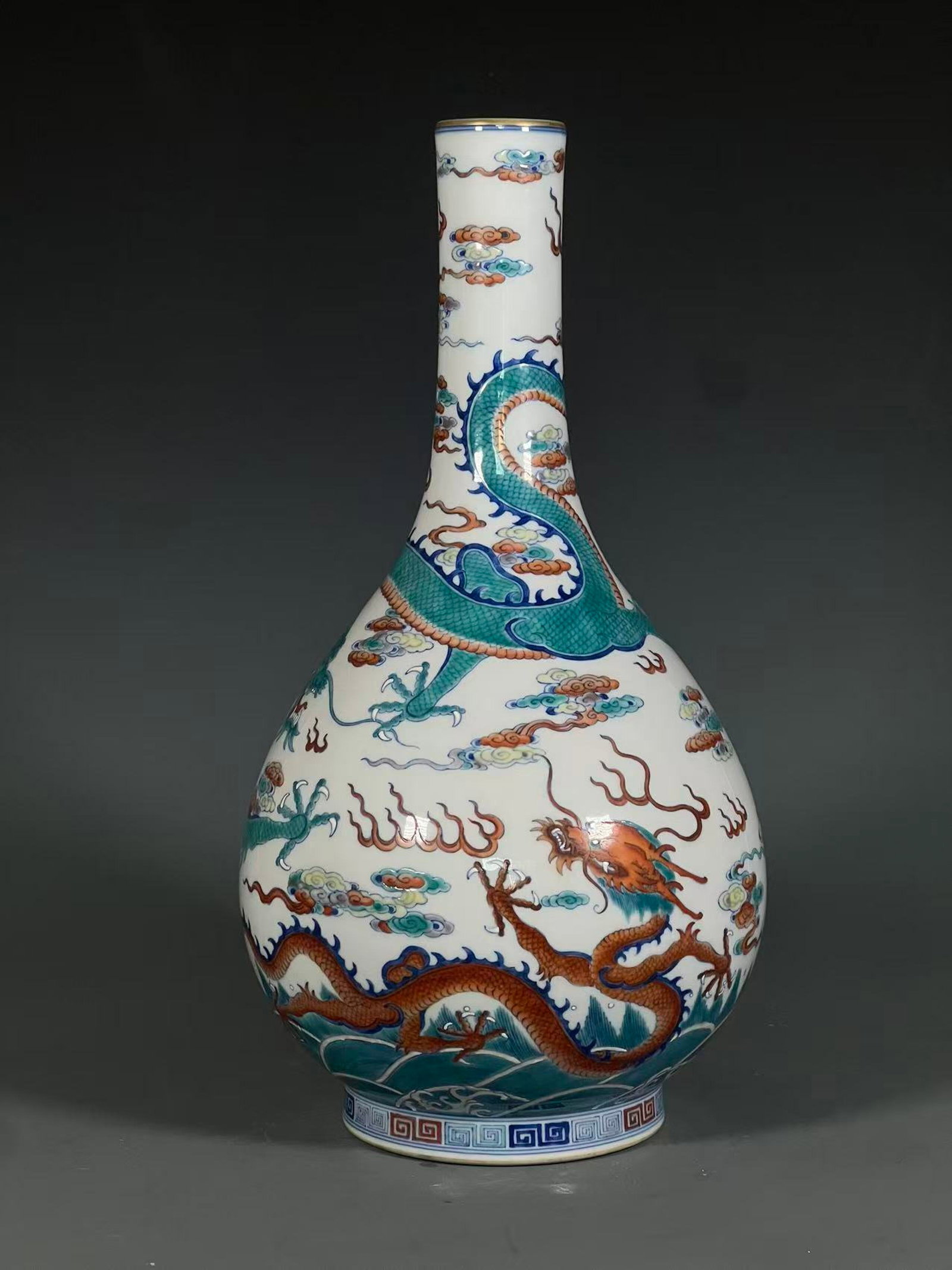 A Rare Doucai Auspicious Cloud and Dragon Pattern Vase - 2