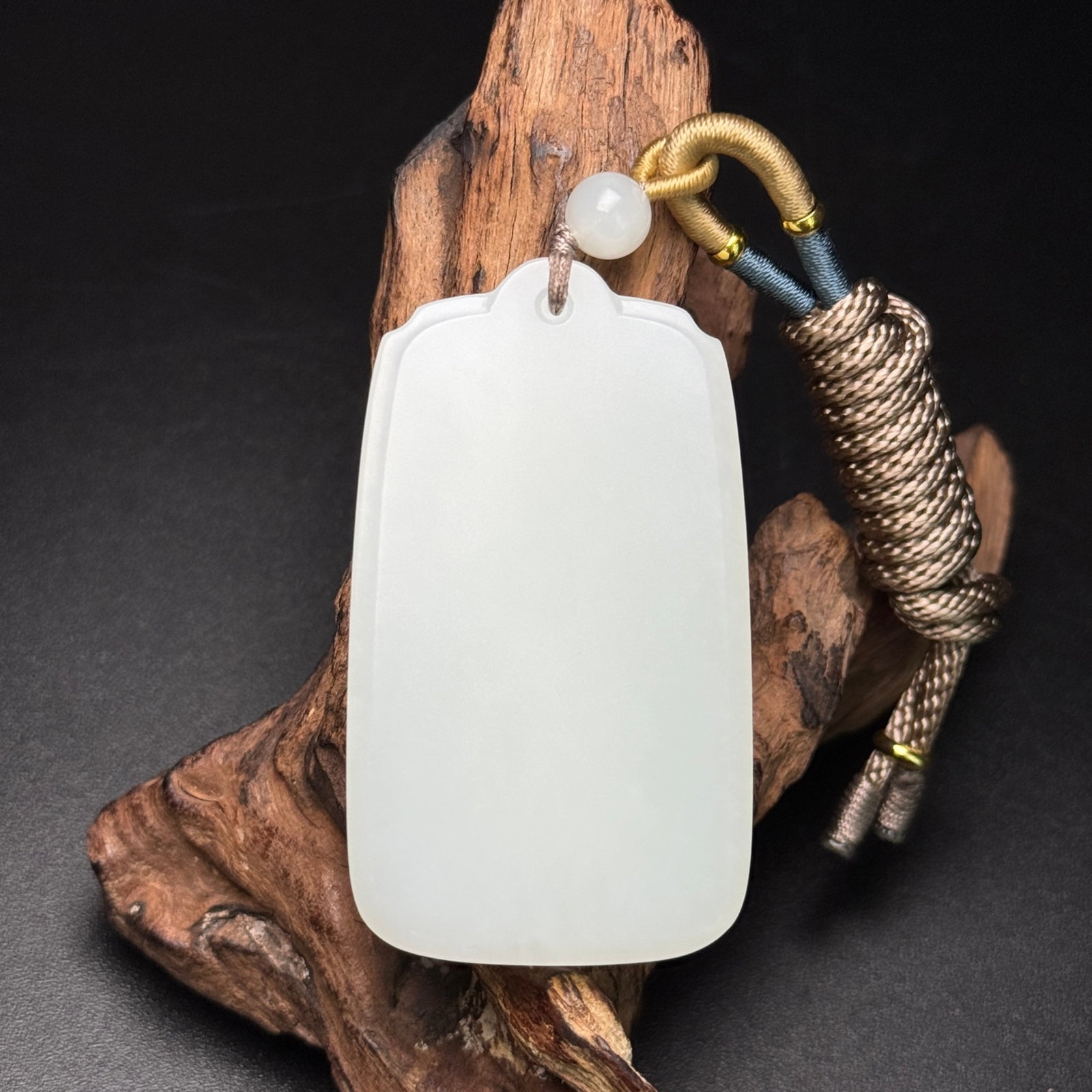 An Exquisite White Jade Pendant (1 of 7)