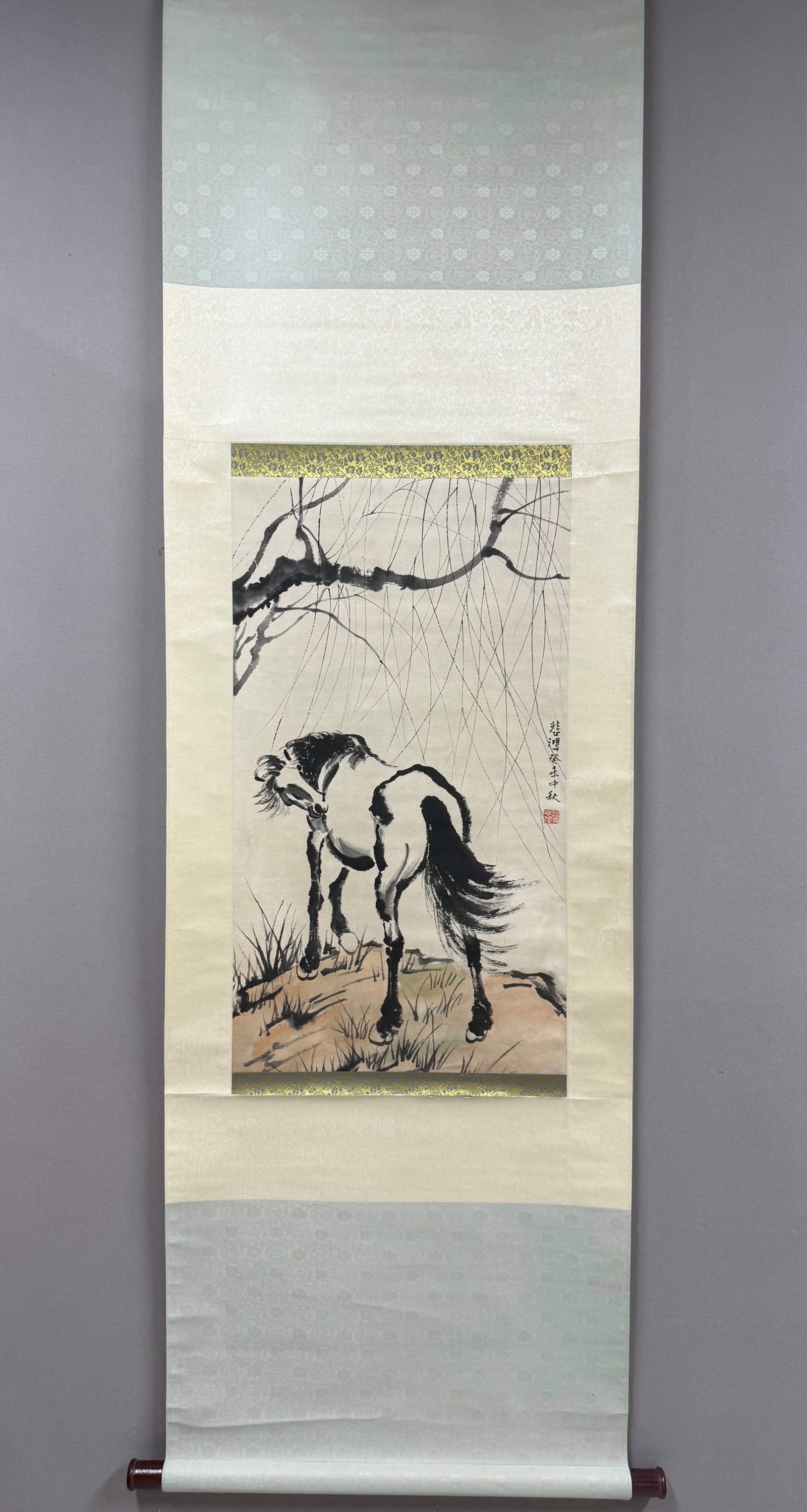A Chinese Vertical Scroll Ink Painting of Horse on Paper: A Chinese Vertical Scroll Ink Painting of Horse on Paper,Xu Beihong,Size:30.7inx17.3in 一幅中国水墨骏马画立轴,徐悲鸿