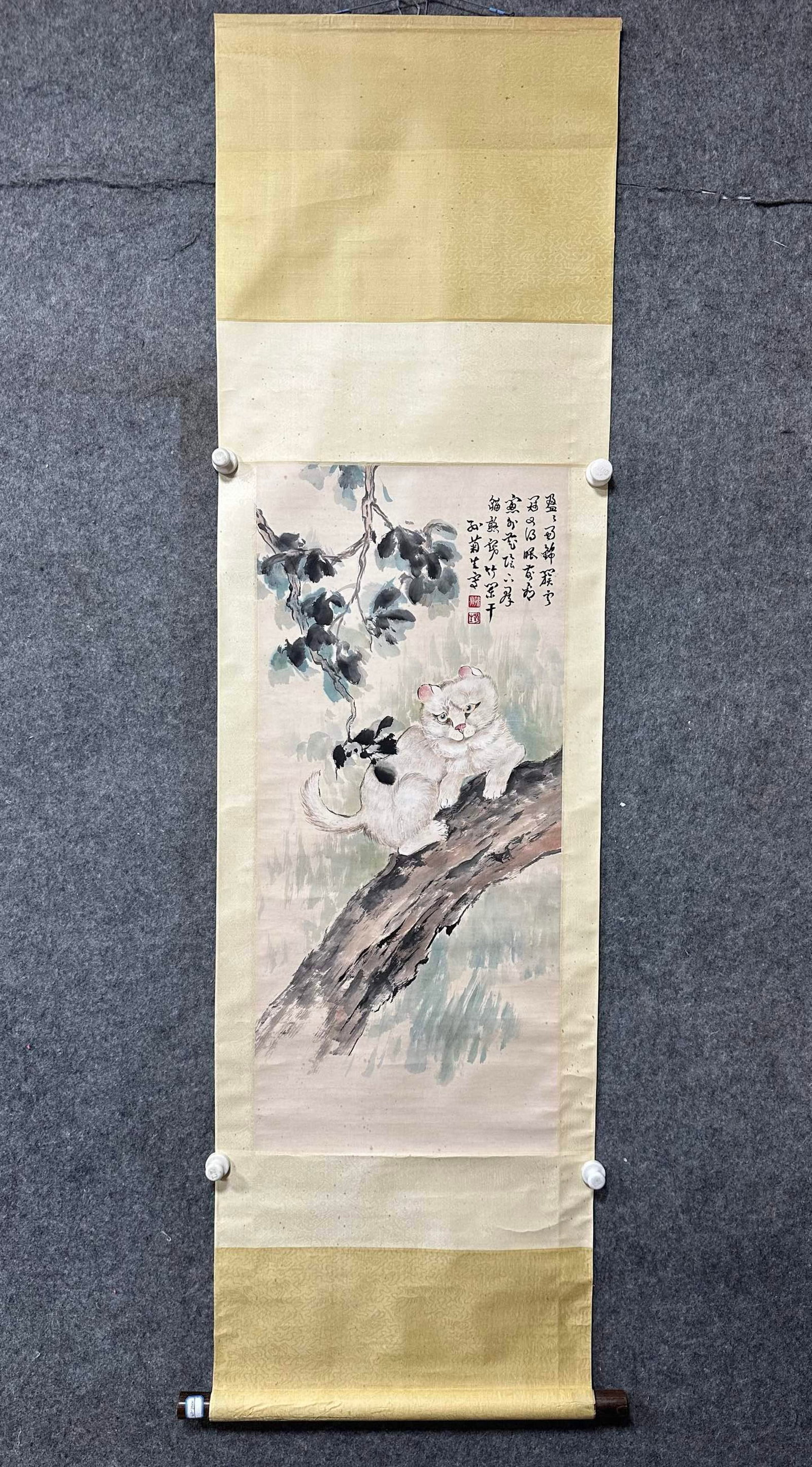 A Chinese Vertical Scroll Ink Painting of Cat on Paper: A Chinese Vertical Scroll Ink Painting of Cat on Paper,Sun Jusheng,Size:16.7inx37.4in 一幅中国水墨猫画立轴,孙菊生