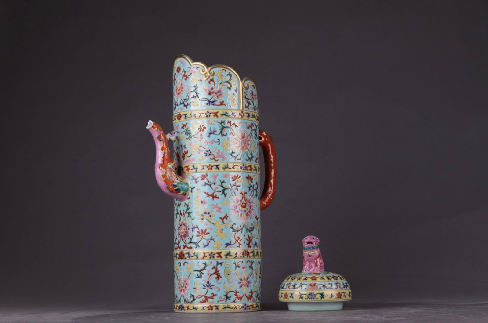 A Rare Enamel Lotus Pattern Pot - 4
