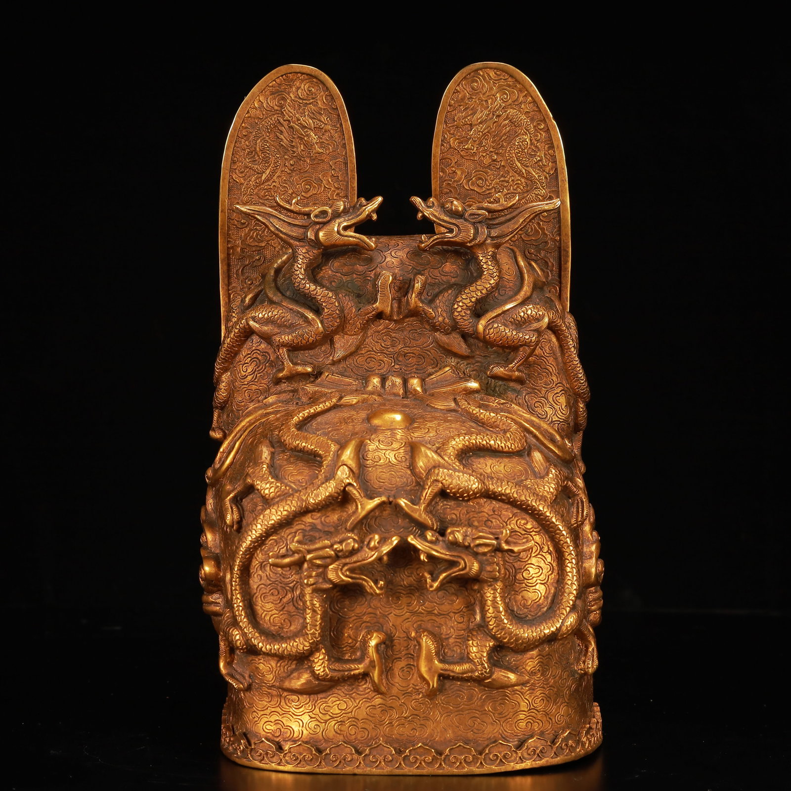 An Exquisite Gilt Bronze Dragon Pattern Hat: An Exquisite Gilt Bronze Dragon Pattern Hat,Qing Dynasty, China,Size:5.9inx5.1inx11.4in,Weight:5500g 铜鎏金龙纹帽,中国清代