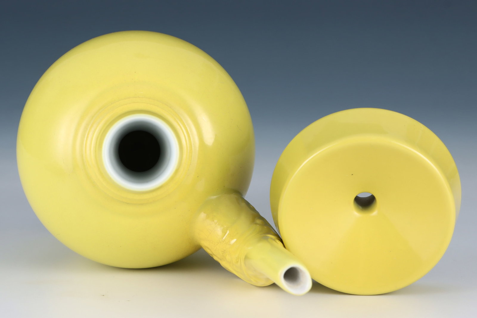 An Exquisite Yellow Glazed Pot - 6