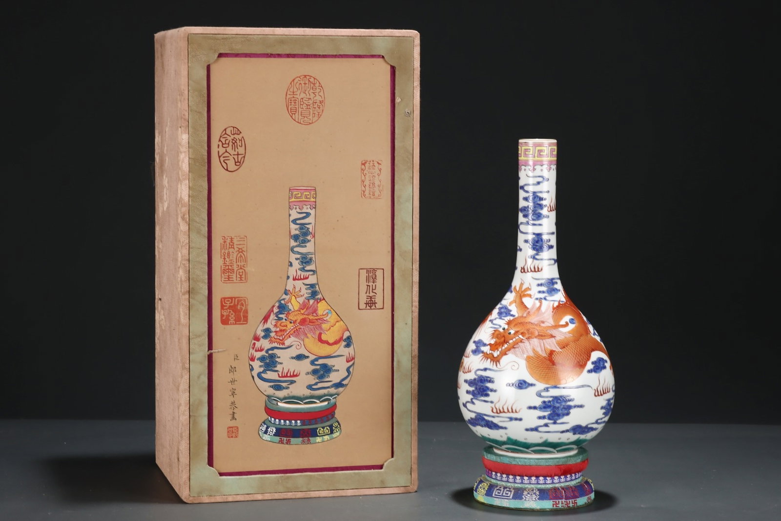 An Exquisite Blue and White Famille-Rose Auspicious Cloud and Dragon Pattern Vase: An Exquisite Blue and White Famille-Rose Auspicious Cloud and Dragon Pattern Vase,Qing Dynasty,China,Qianlong Six-character Mark,Size:11.1inx5.5in
