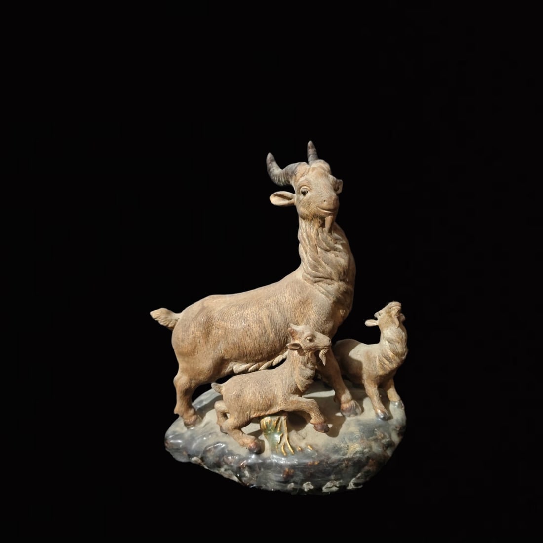 An Exquisite Shiwan yao Sheep Ornament: An Exquisite Shiwan yao Sheep Ornament,Qing Dynasty, China,Size:9.4inx5.1inx10.2in 石湾窑山羊摆件,中国清代