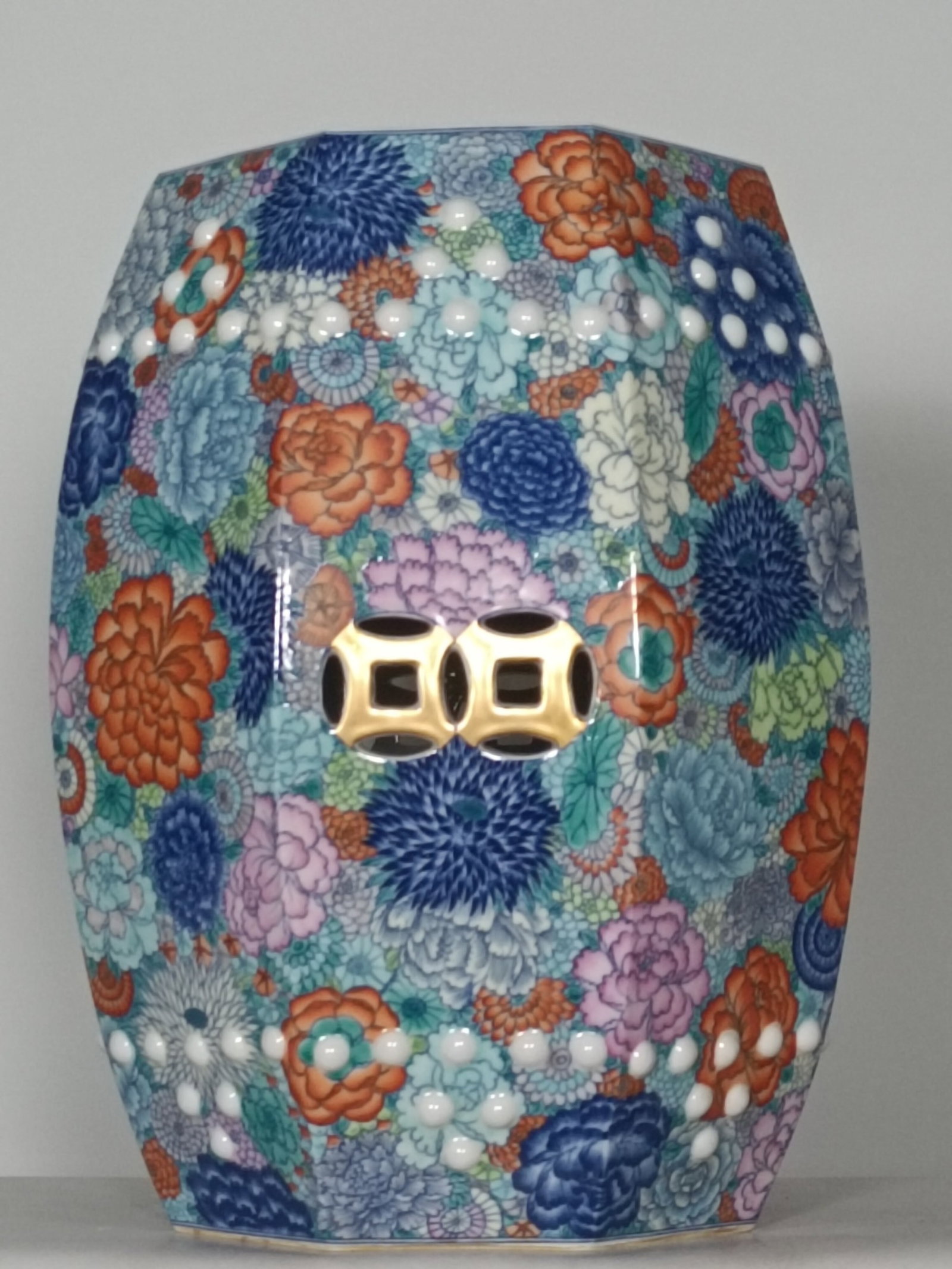 A Huge Blue and White Doucai Flower Pattern Stool: A Huge Blue and White Doucai Flower Pattern Stool,Qing Dynasty,China,Size:18.9inx13.8in 青花斗彩花卉纹凳子,中国清代