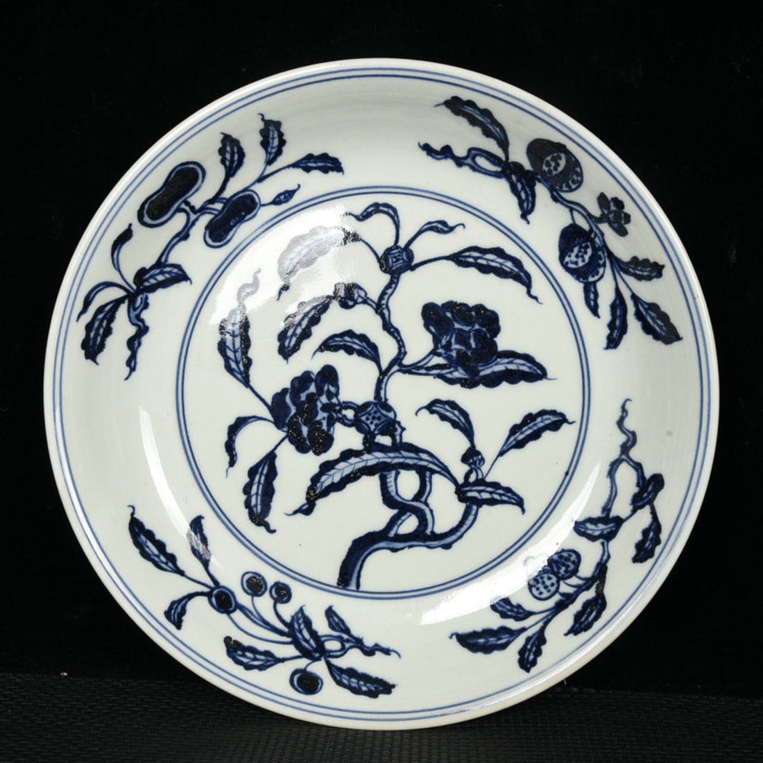 A Rare Blue and White Flower and Fruit Pattern Plate (1 of 8)