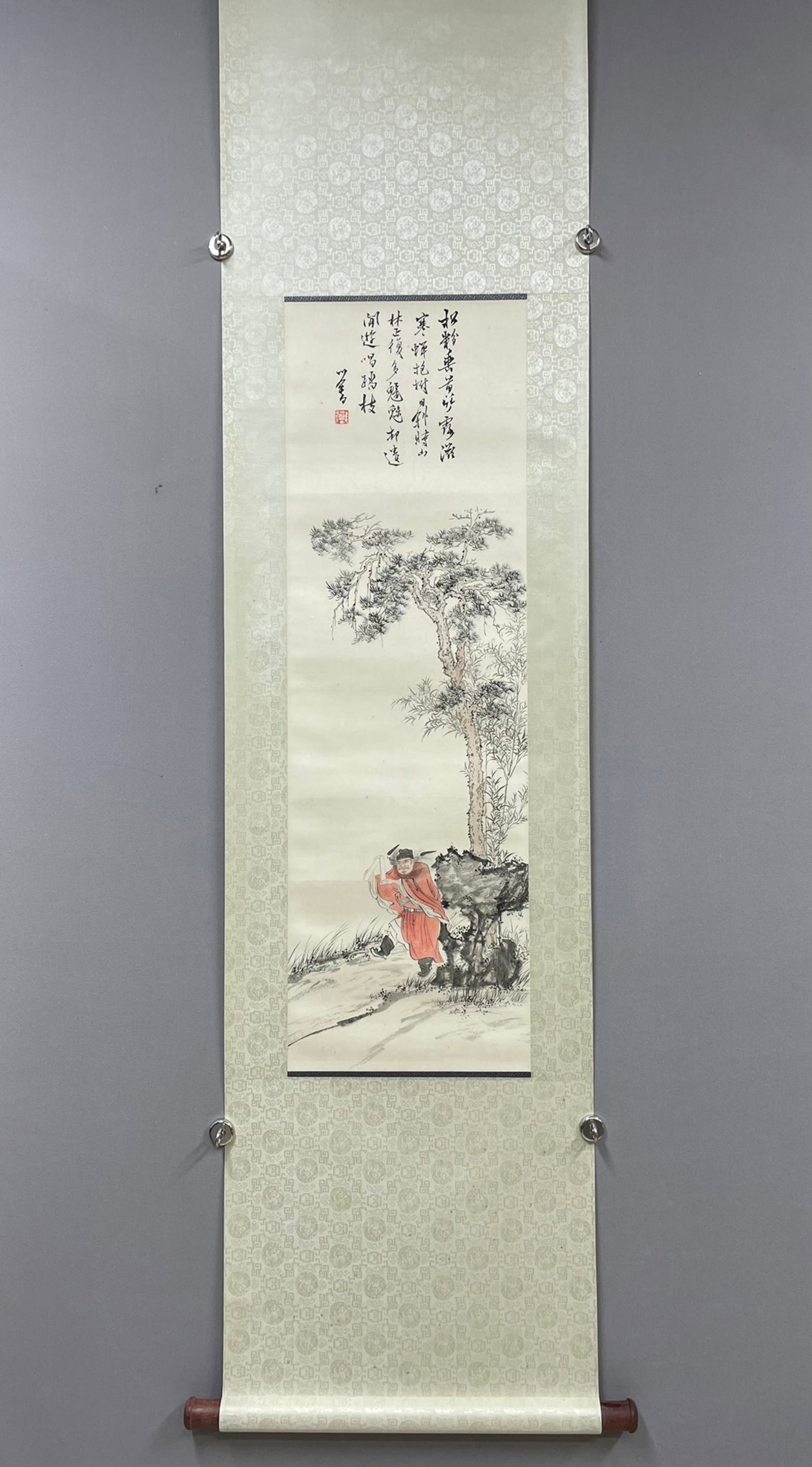 A Chinese Vertical Scroll Ink Painting of Figure on Paper (1 of 7)
