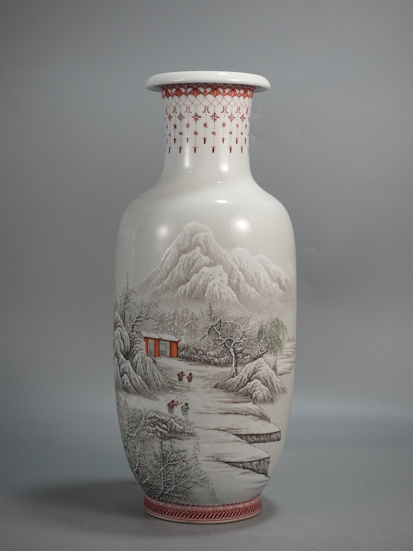 A Huge Famille-Rose Landscape and Figure Pattern Vase,with poem: A Huge Famille-Rose Landscape and Figure Pattern Vase,with poem,Qing Dynasty,China,Size:17.1inx6.9in 粉彩山水人物纹瓶,带诗文,中&