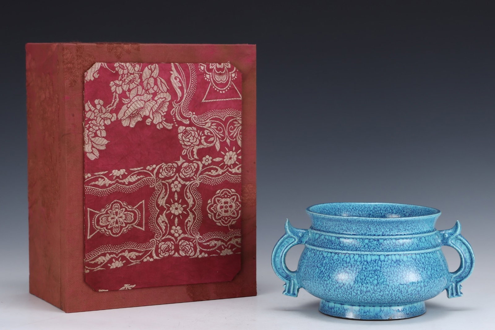 An Exquisite Robin's-Egg-Glazed Double-Ears Censer: An Exquisite Robin's-Egg-Glazed Double-Ears Censer,Qing Dynasty,China,Qianlong Six-character Mark,Size:4.2inx8.3in 炉钧釉双耳香炉,中国清