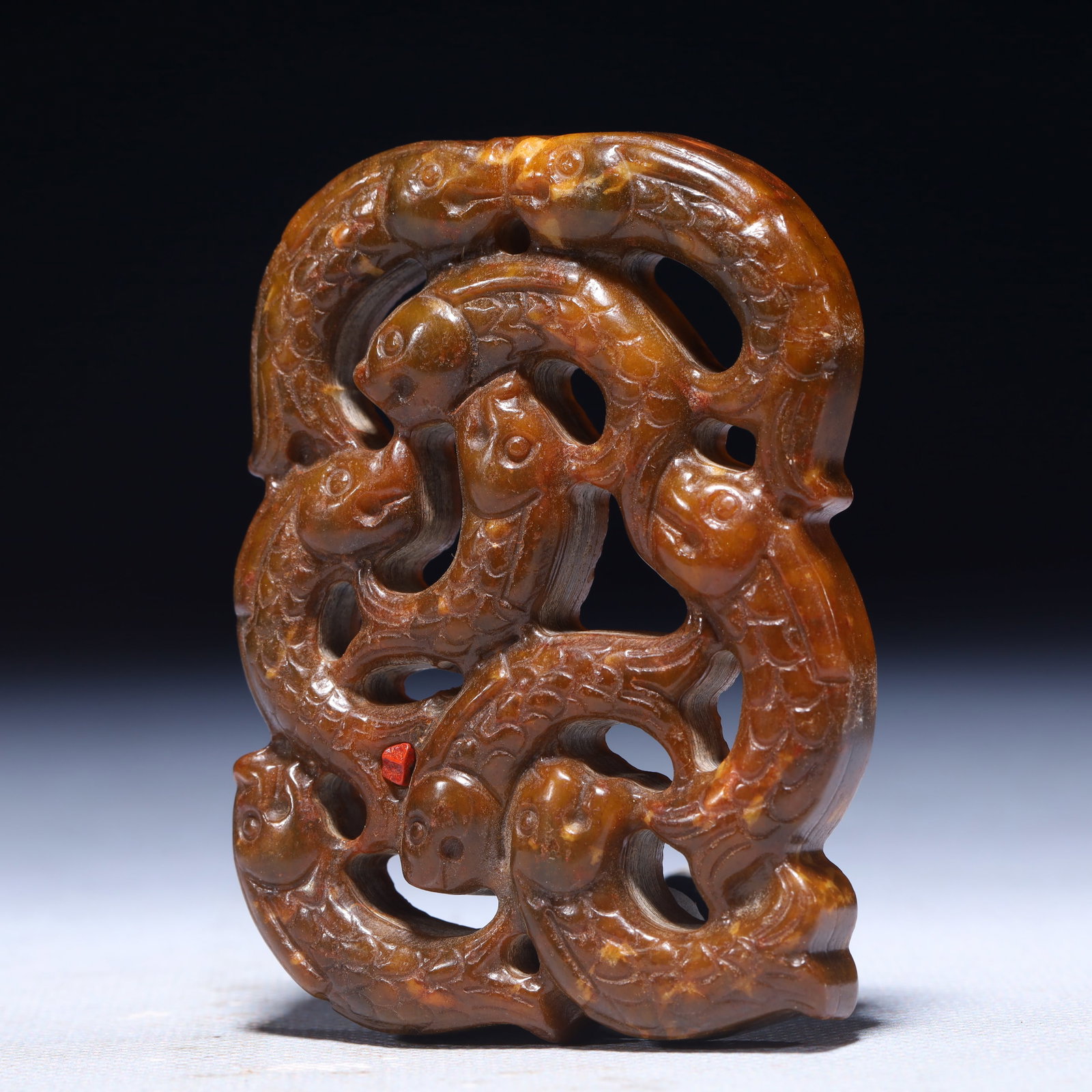 An Exquisite Archaic Jade Fish Pattern Pendant - 2