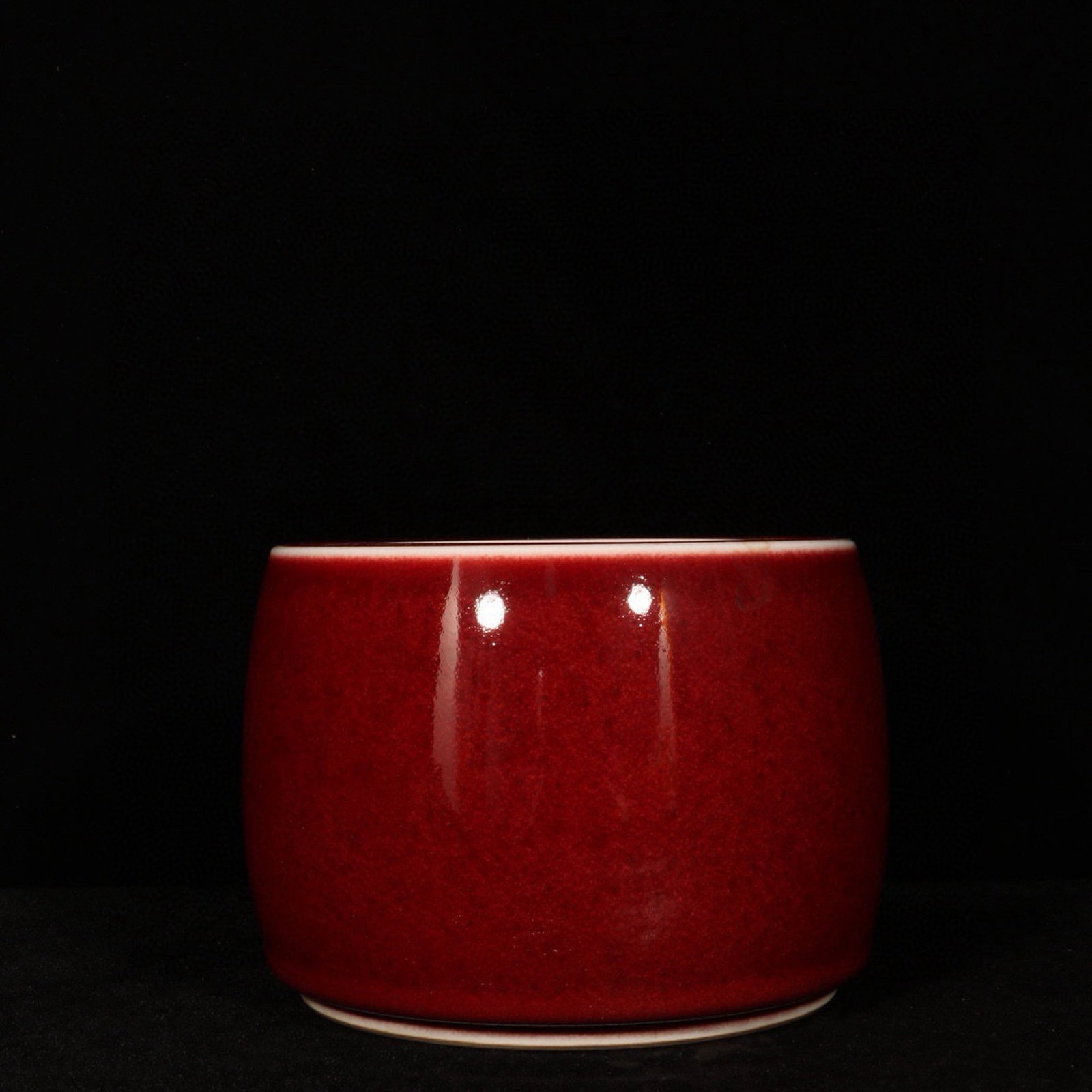 An Exquisite Red Glazed Jar - 2
