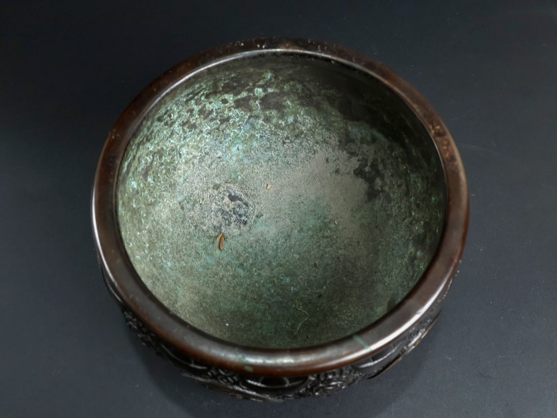 An Exquisite Gilt Bronze Bats Pattern Basin - 7