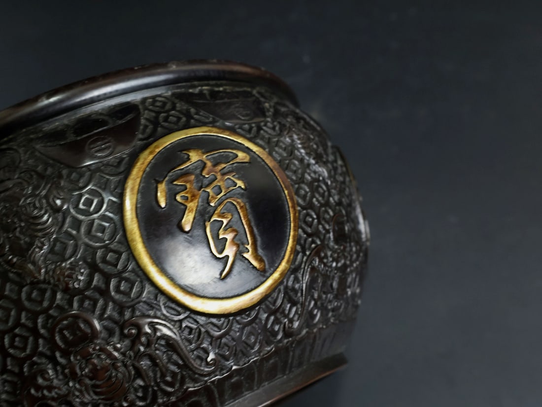 An Exquisite Gilt Bronze Bats Pattern Basin - 8