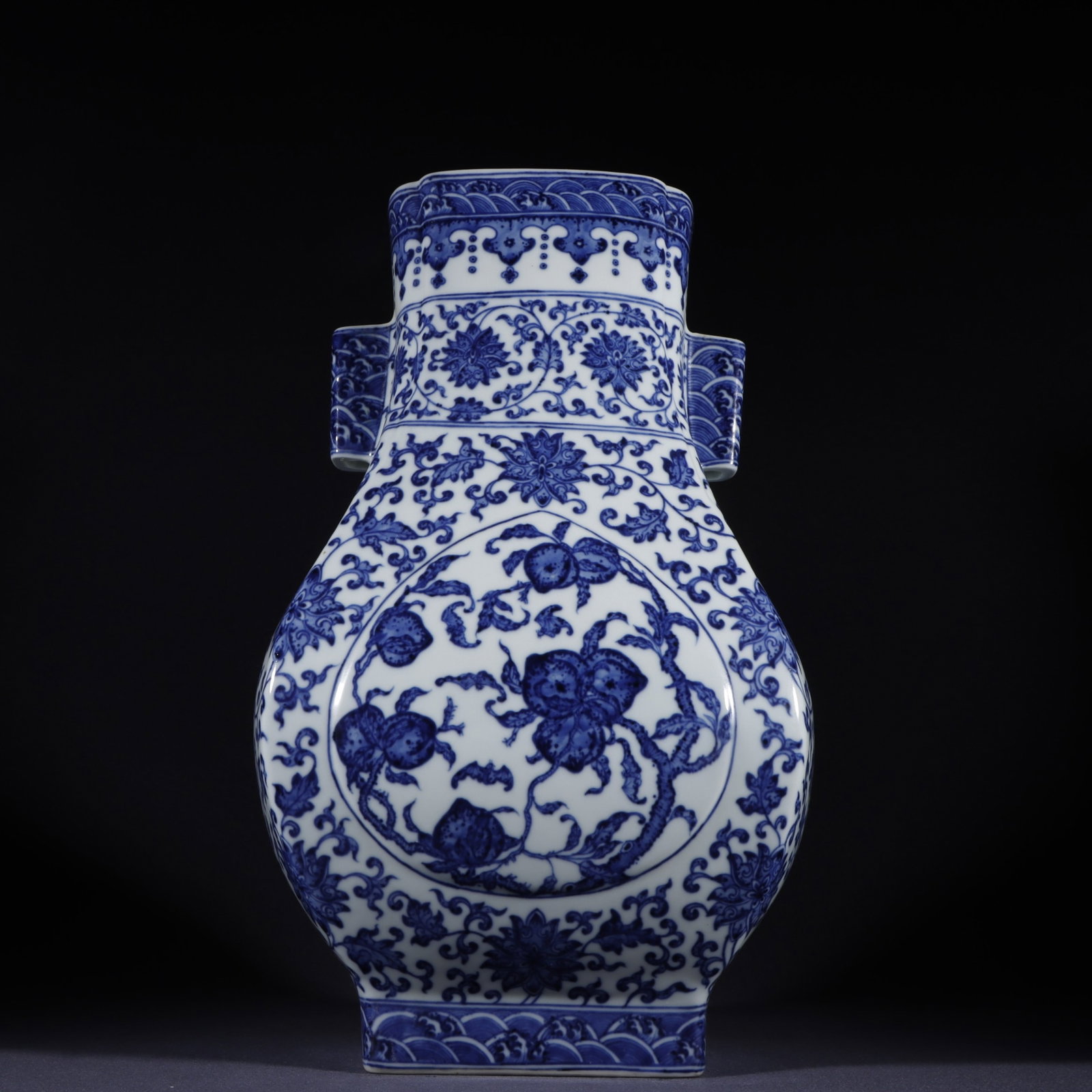 A Huge Blue and White Bats and Peach Pattern Double-Ears Vase: A Huge Blue and White Bats and Peach Pattern Double-Ears Vase,Qing Dynasty,China,Qianlong Six-character Mark,Size:16.1inx9.8in 青花福寿纹双耳瓶,中