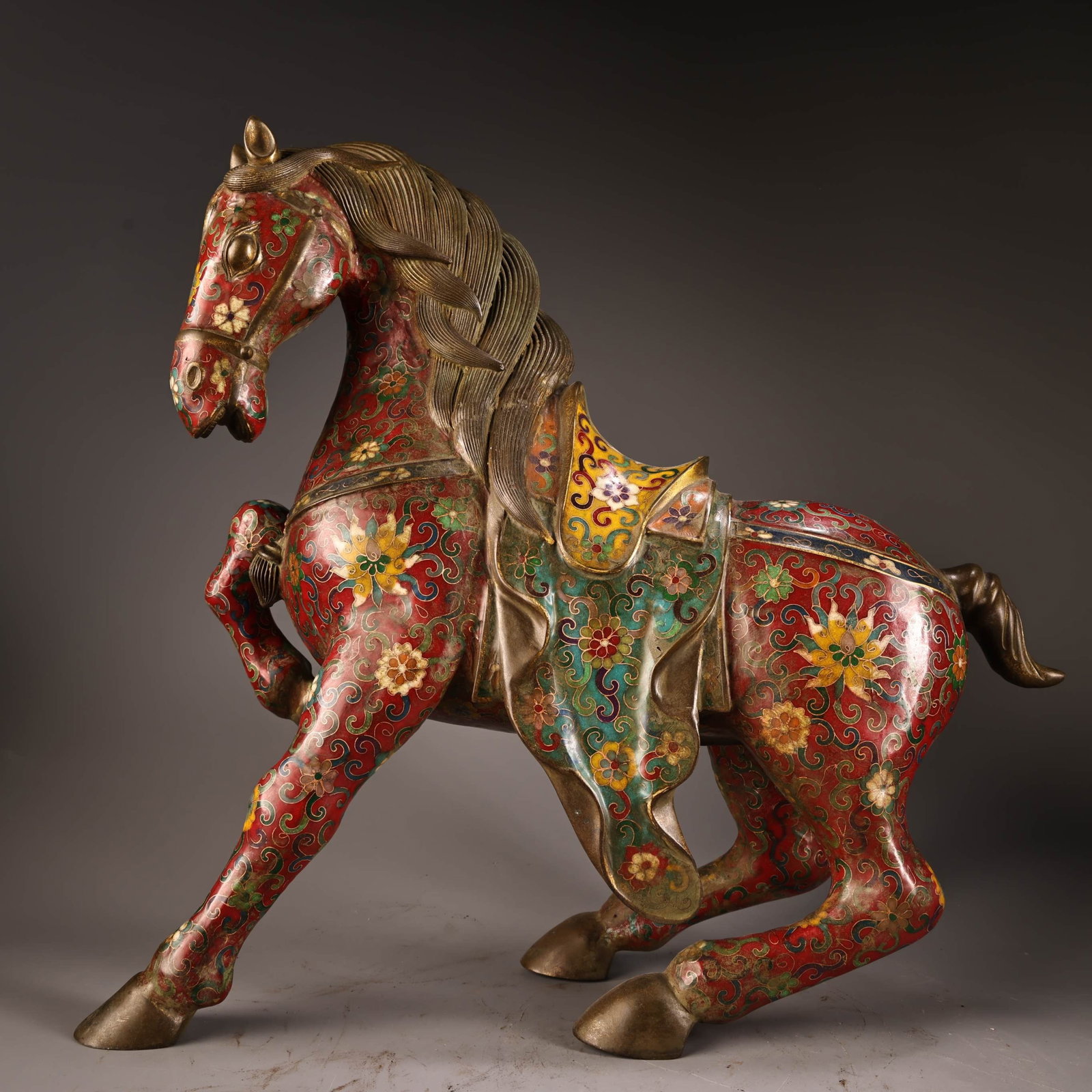 An Exquisite Cloisonne Horse Ornament: An Exquisite Cloisonne Horse Ornament,Qing Dynasty,China,Size:18.1inx18.9in,Weight:1100g 景泰蓝骏马摆件,中国清代
